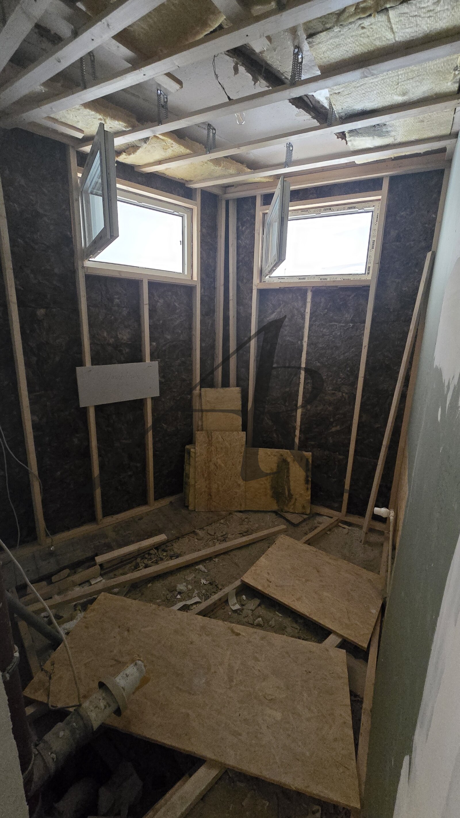 Erstbezug nach Sanierung am Westwall mit Balkon und neuem Bad
