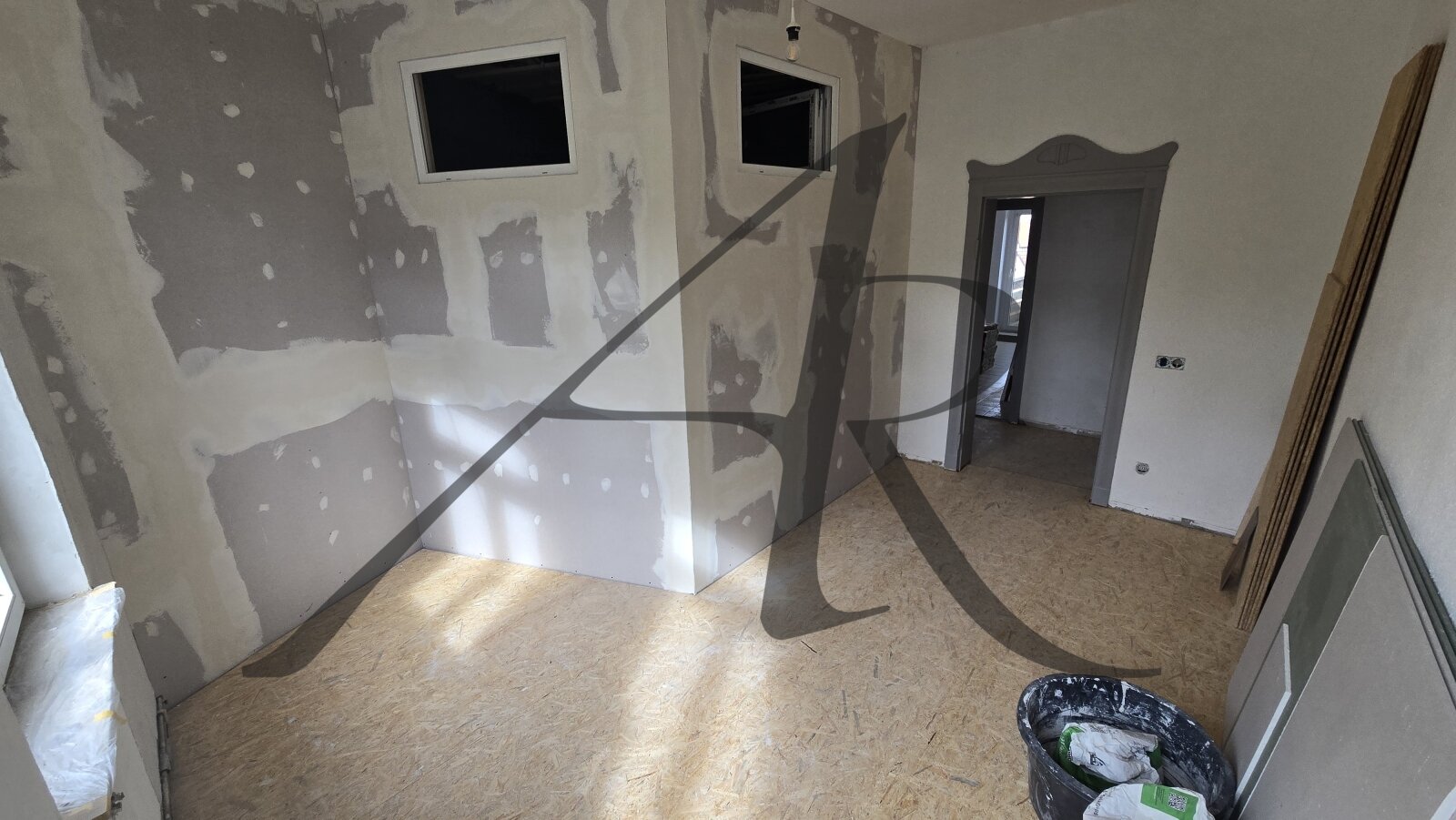 Erstbezug nach Sanierung am Westwall mit Balkon und neuem Bad