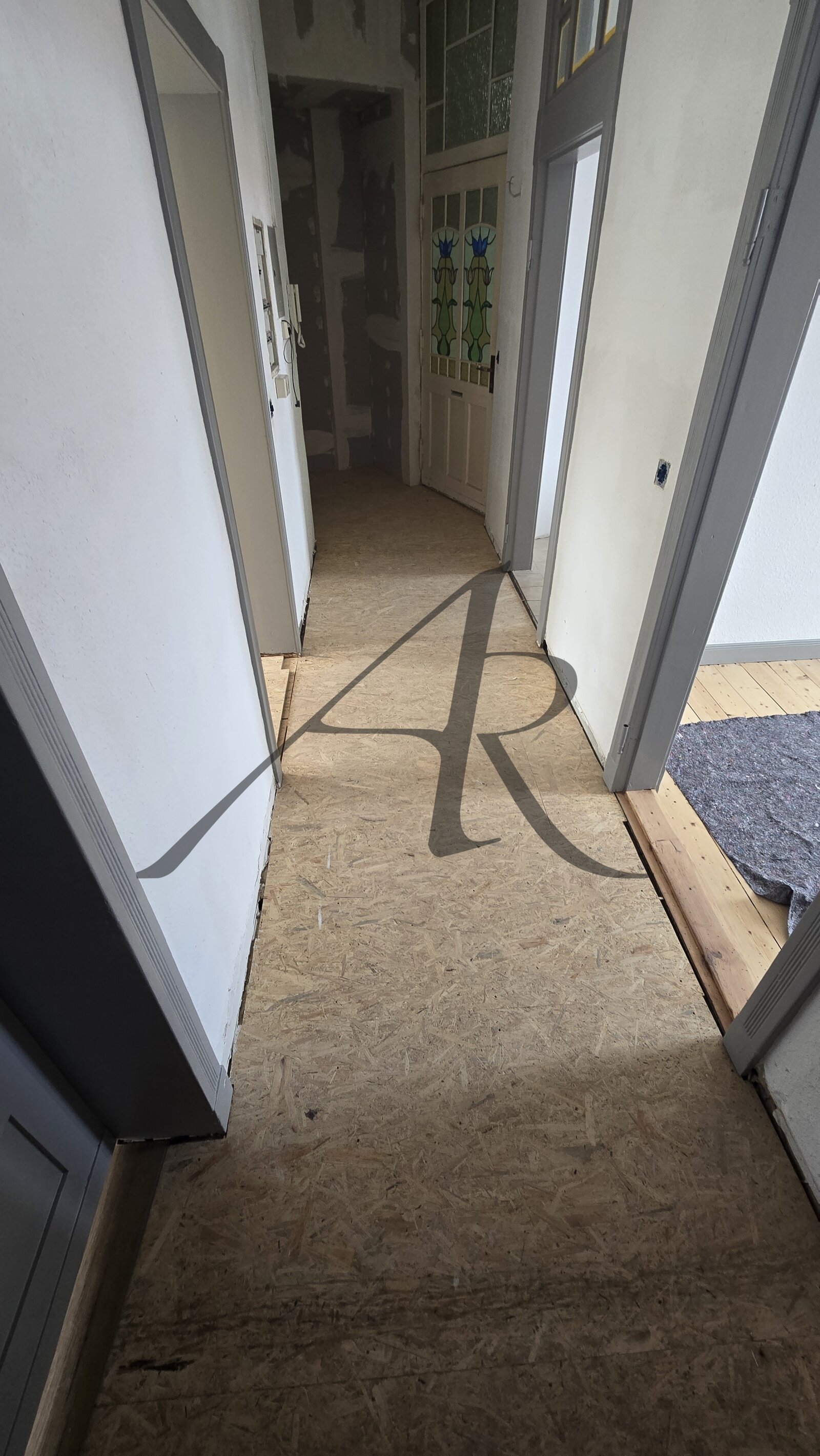 Erstbezug nach Sanierung am Westwall mit Balkon und neuem Bad