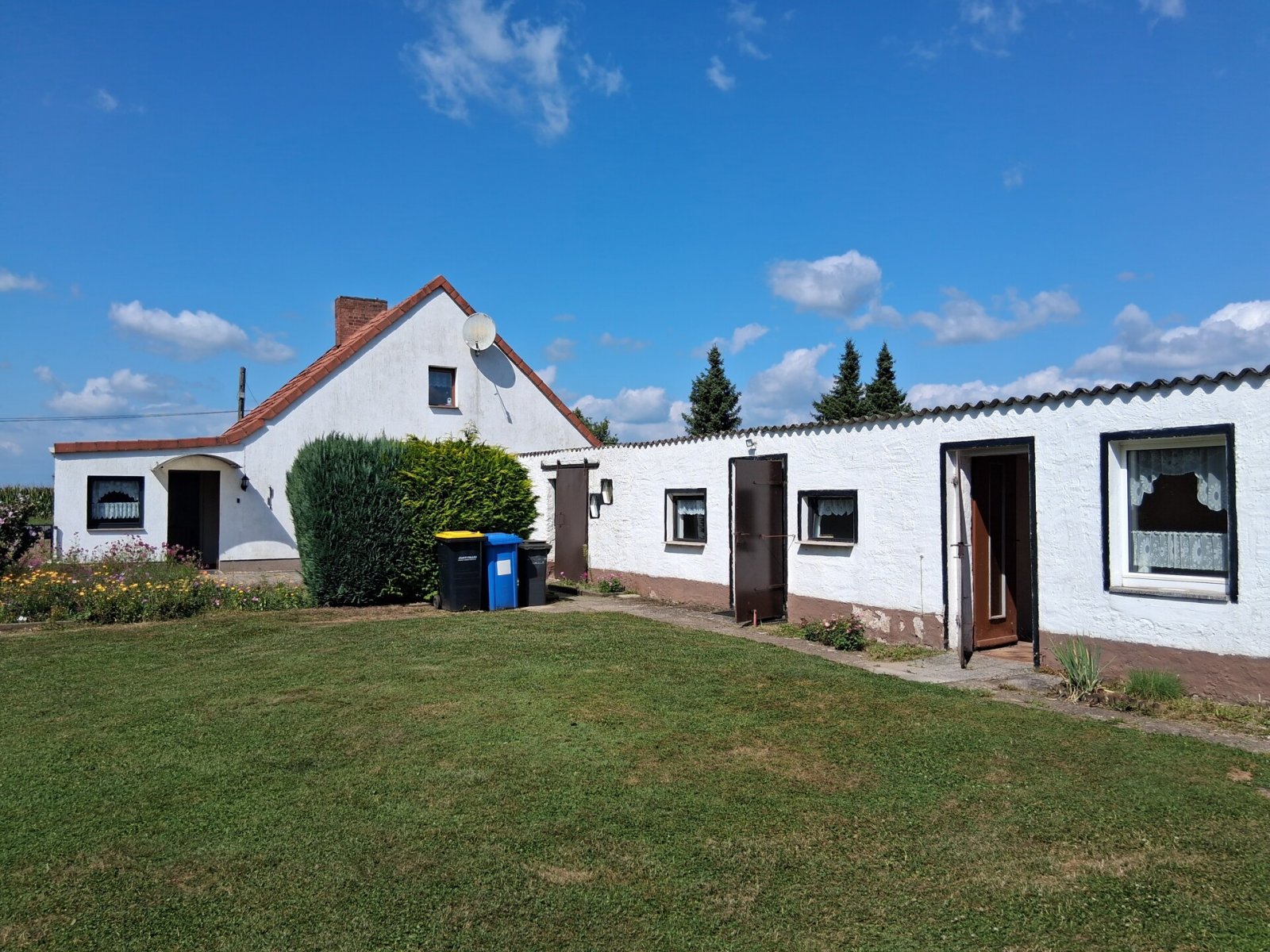 Werben an der Elbe, Sportbootanleger vorhanden, Einfamilienhaus mit Bauland - Landkreis Stendal