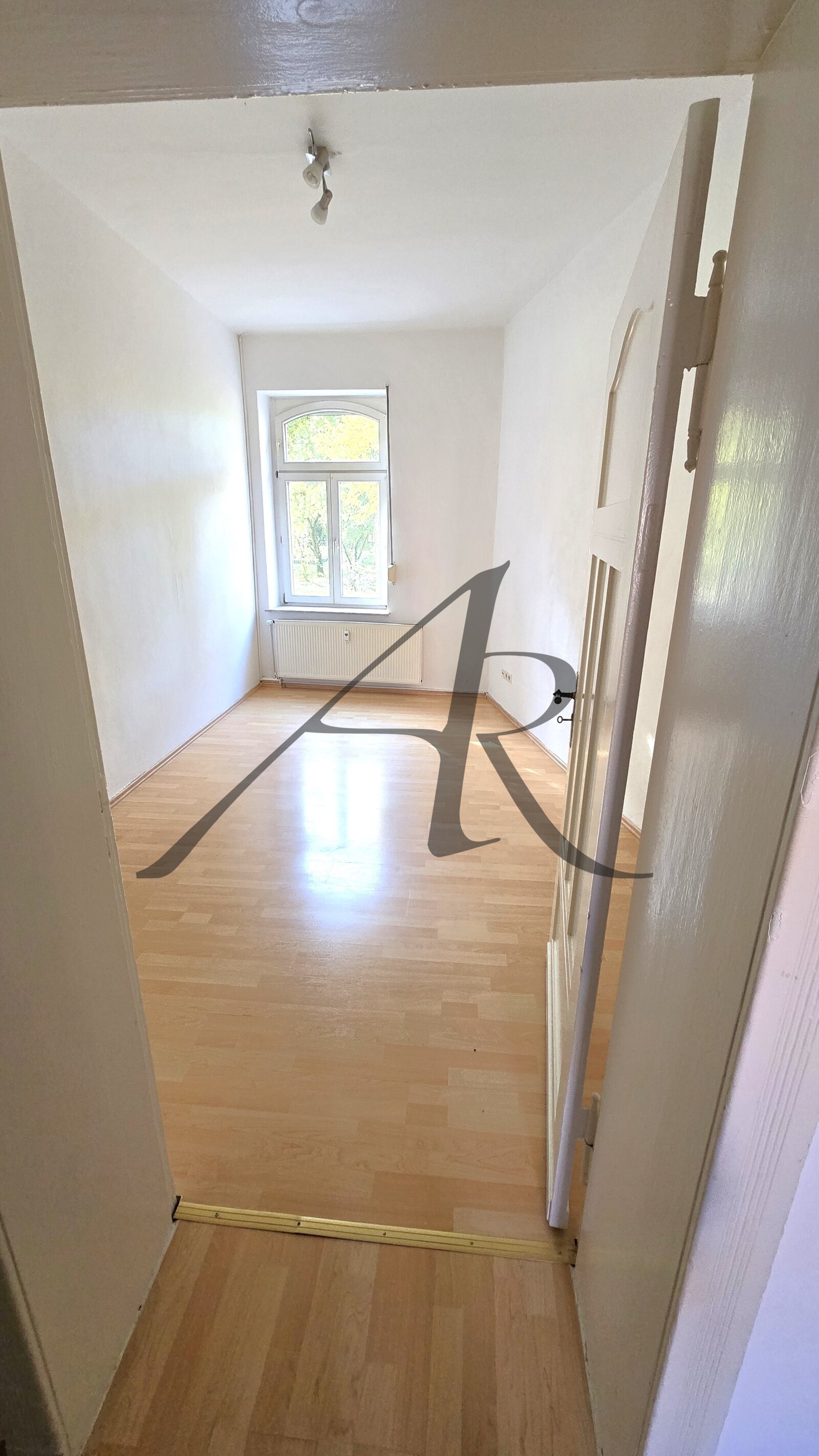 tolle 3-Zimmer-Erdgeschosswohnung am Westwall mit Balkon
