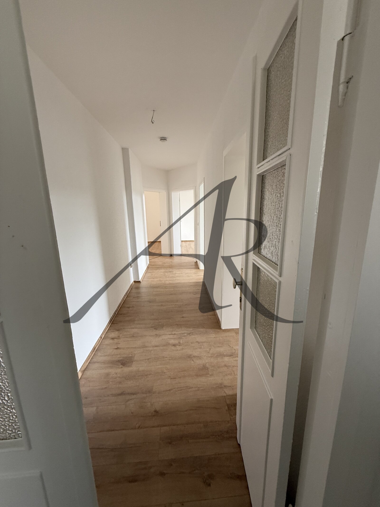 Ruhig gelegene 3-Zimmer-Wohnung in Bahnhofs- und Stadtnähe mit Balkon