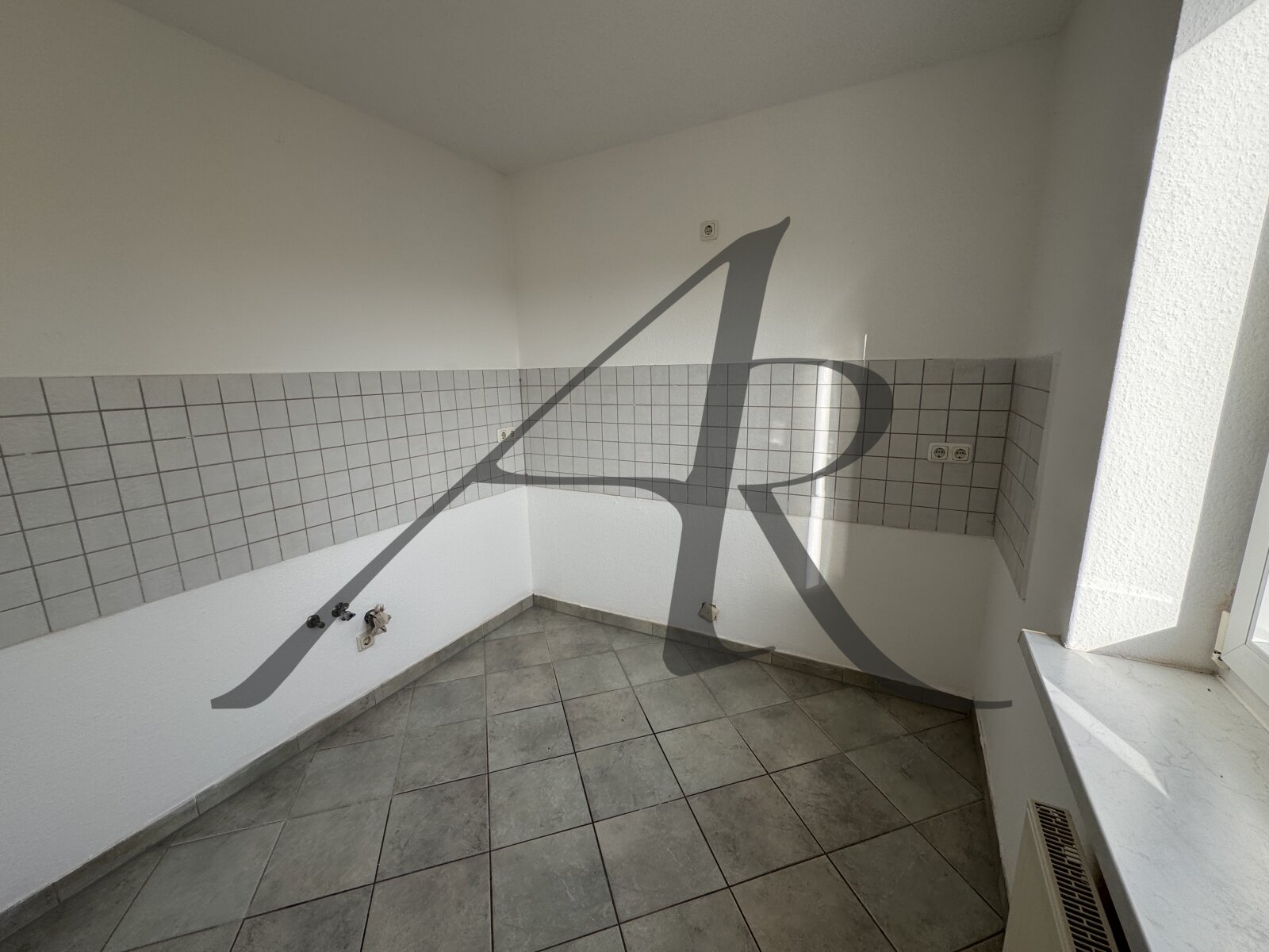 schicke 3-Zimmer-Wohnung im Villenviertel mit Balkon