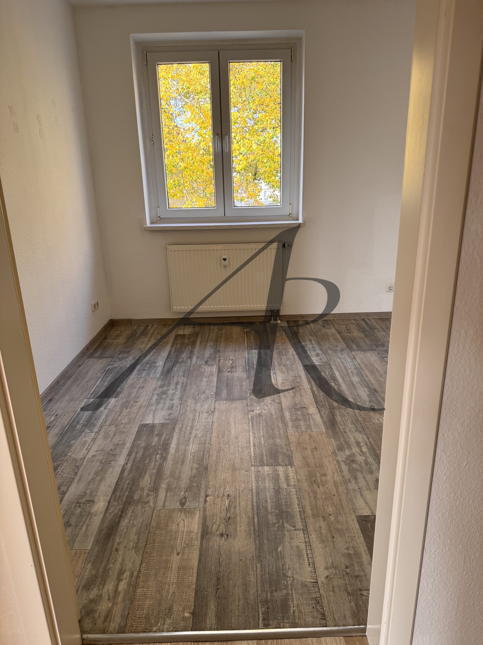 schicke 3-Zimmer-Wohnung im Villenviertel mit Balkon