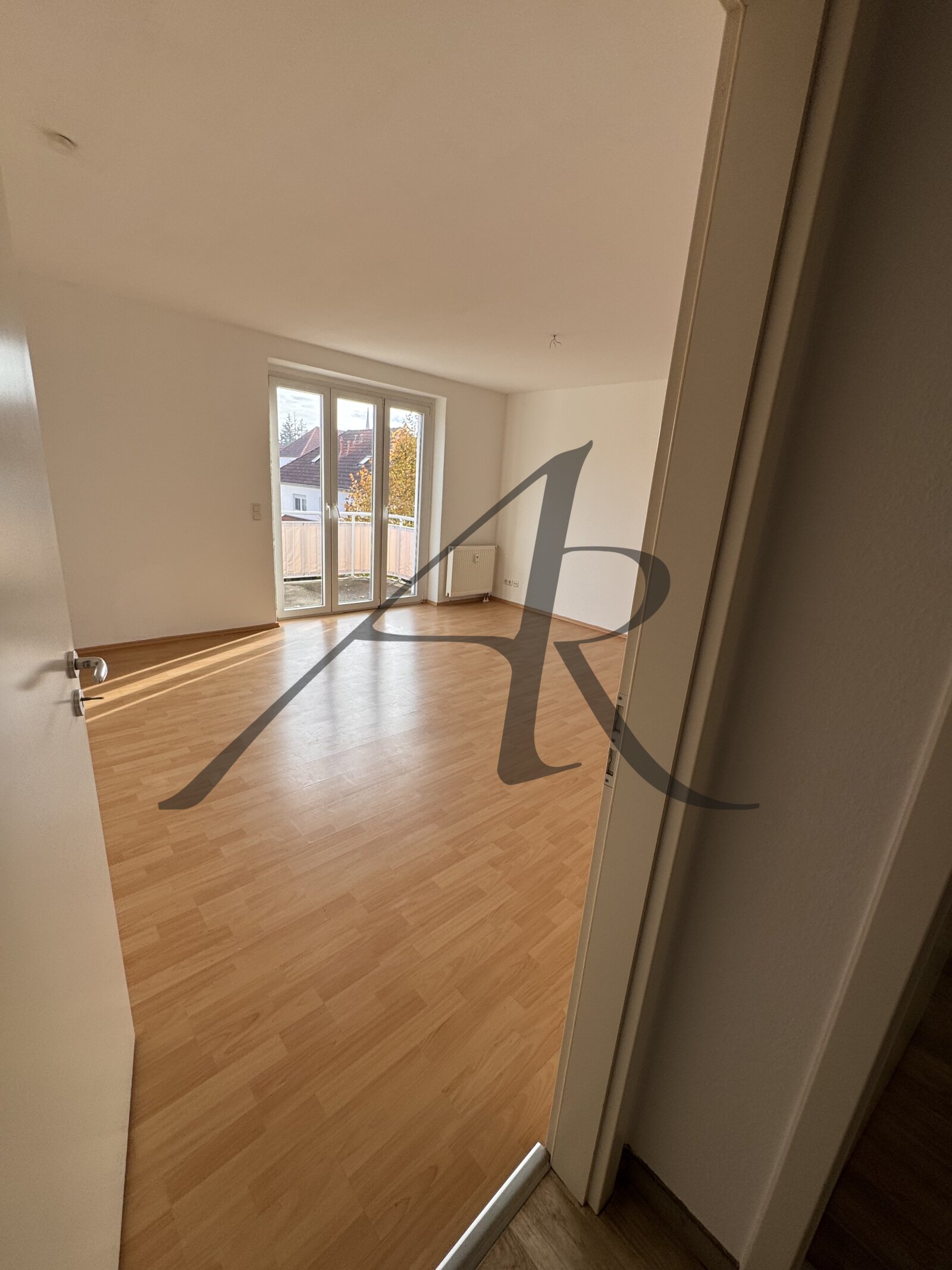 schicke 3-Zimmer-Wohnung im Villenviertel mit Balkon