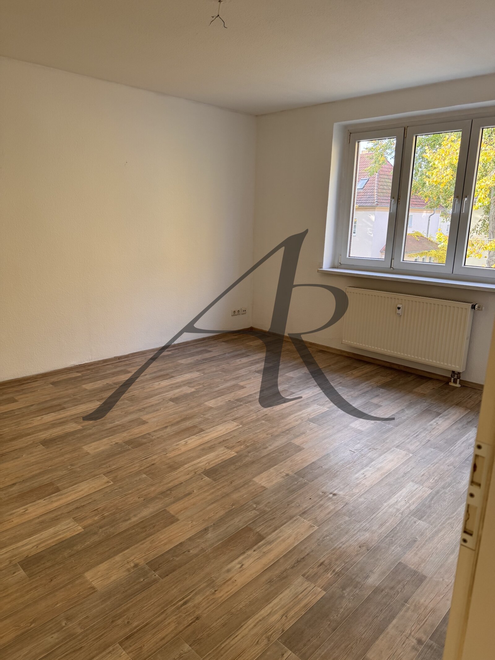 schicke 3-Zimmer-Wohnung im Villenviertel mit Balkon