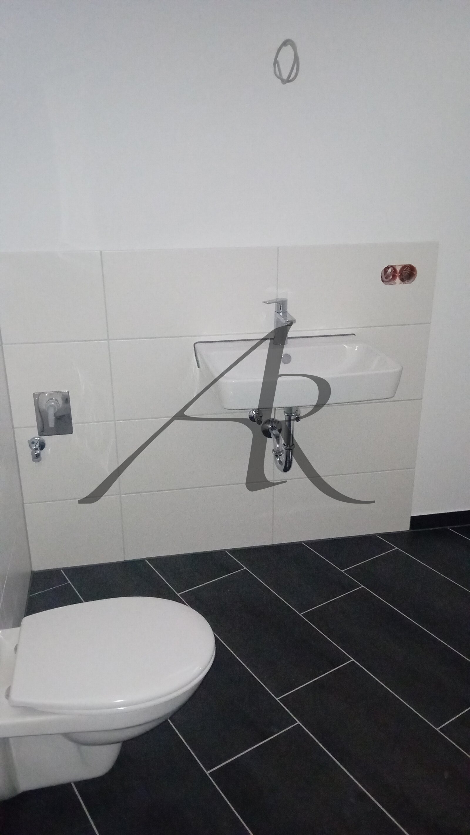 Erstbezug - schicke 4-Zimmer-Wohnung am Westwall, EBK möglich