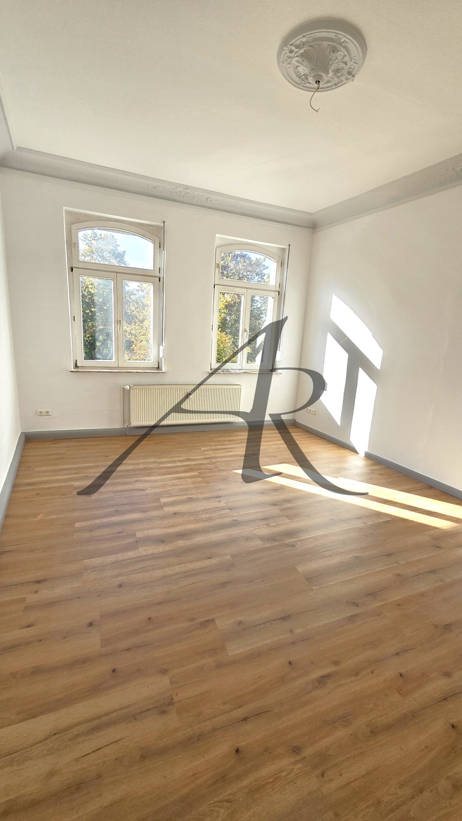 Erstbezug - schicke 4-Zimmer-Wohnung am Westwall, EBK möglich