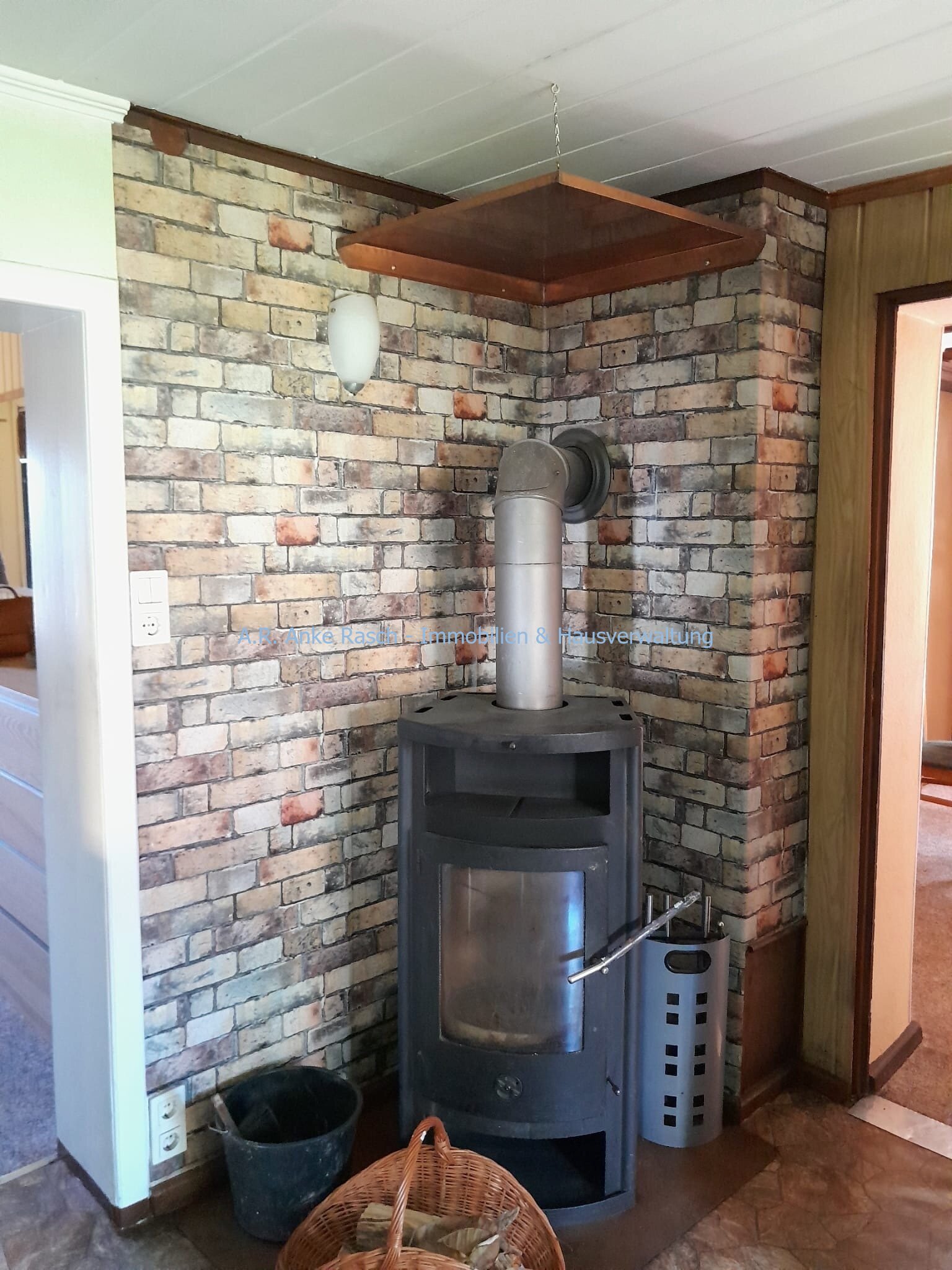 Monteurwohnung Monteurzimmer Gästewohnung Ferienwohnung in der idyllischen Hafenstadt Tangermünde, Auffahrt vorhanden 