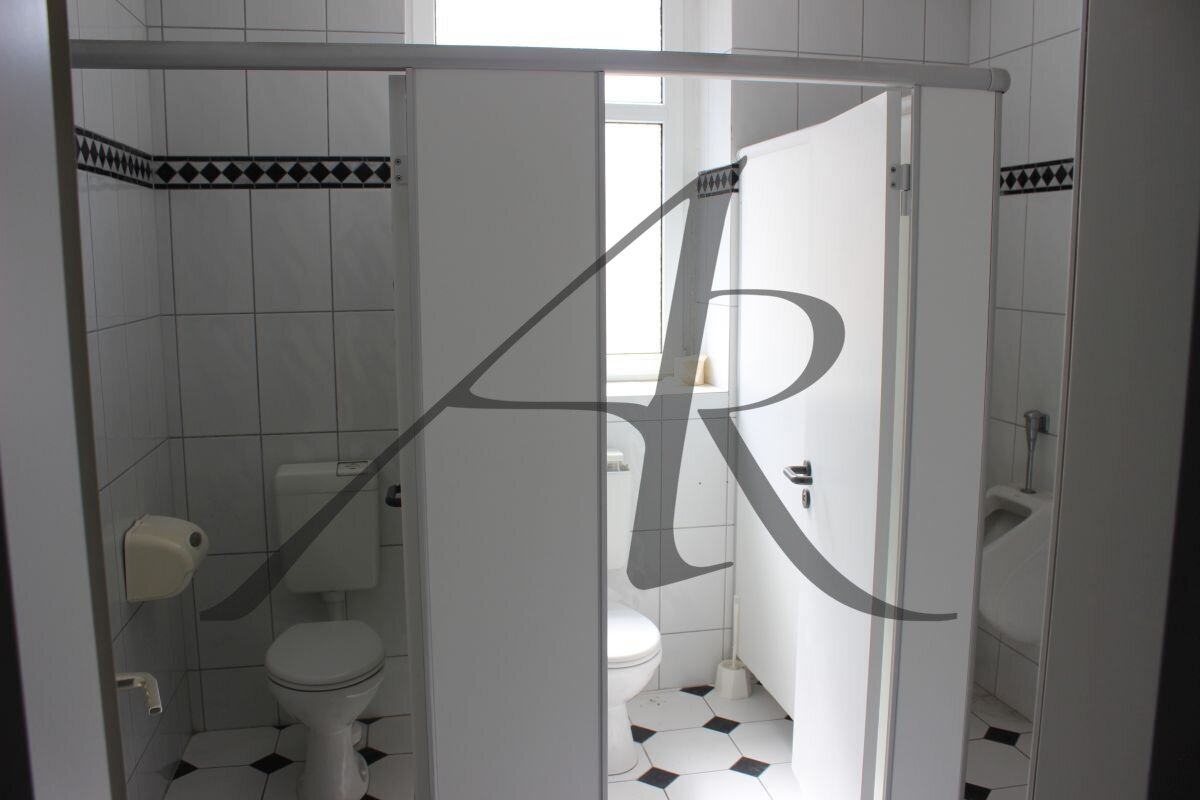 tolle Gewerbeeinheit sucht neuen Mieter - Büro/Praxis oder Restaurant/Gaststätte oder oder oder ...