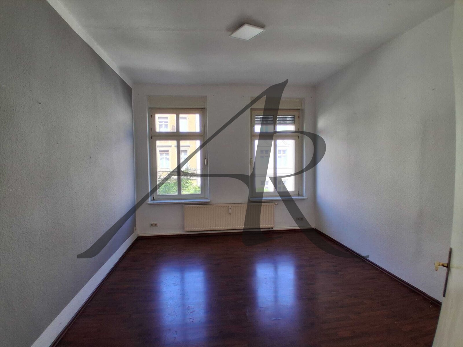 2-Zimmer-Altbau-Wohnung zwischen Innenstadt und Bahnhof