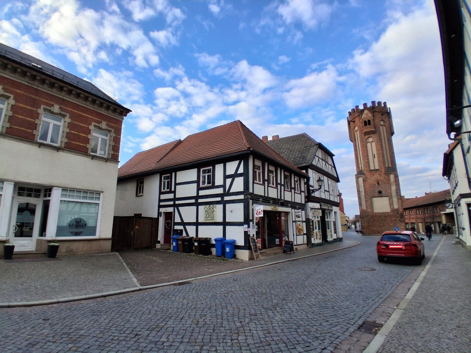 Wohn- und Geschäftshaus in der schönen Hafenstadt Tangermünde an der Elbe