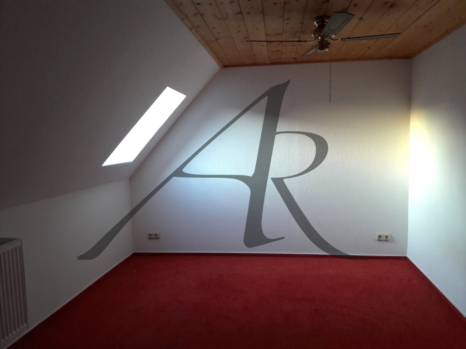 gemütliche 2-Zimmer-Altbau-Wohnung mit Einbauküche