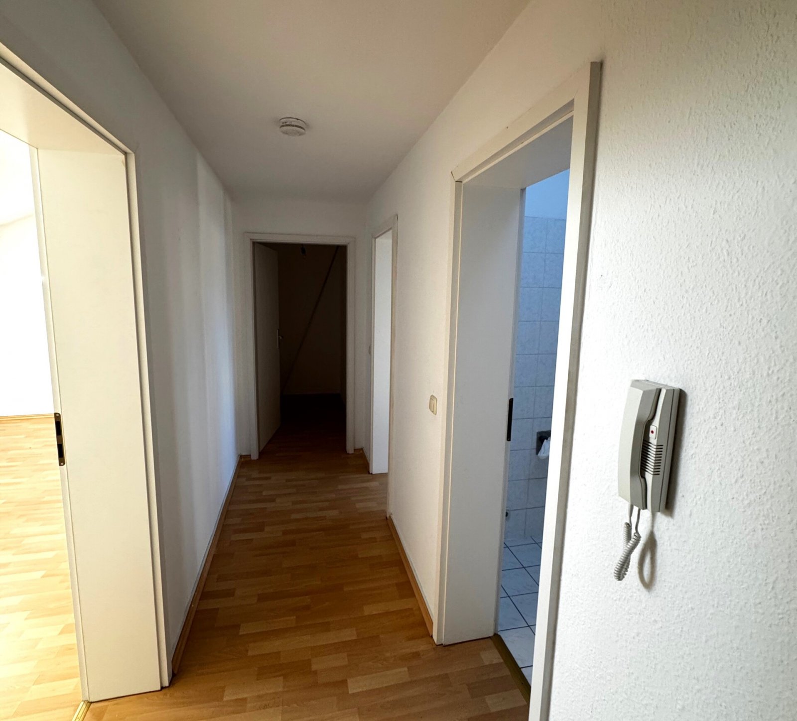 Renditeobjekt, Wohn- und Geschäftshaus in neuer Prachtstraße