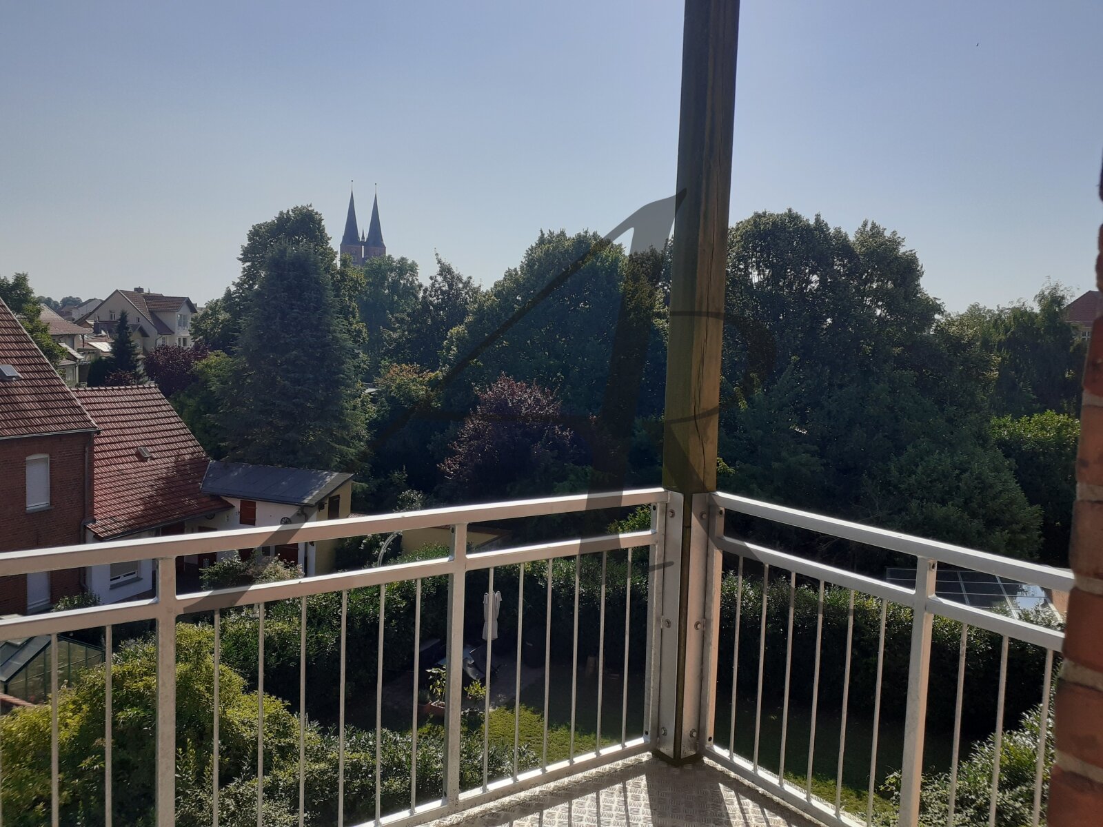 Erstbezug - schicke 4-Zimmer-Altbau-Wohnung mit Stuck, neues Bad, EBK möglich