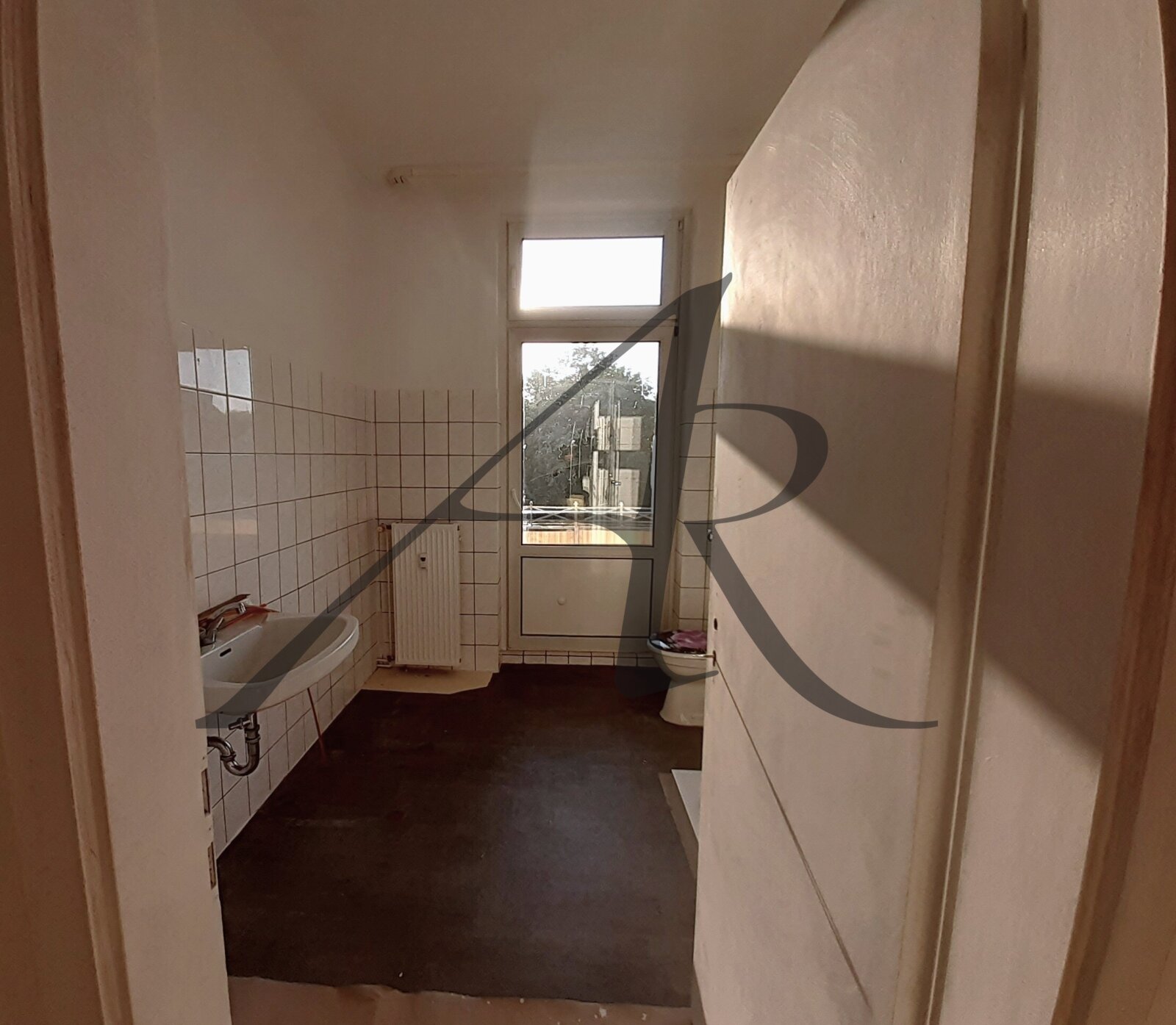 Ruhig gelegen zwischen Bahnhof und Innenstadtnähe mit Balkon - Nähe Pulverturm