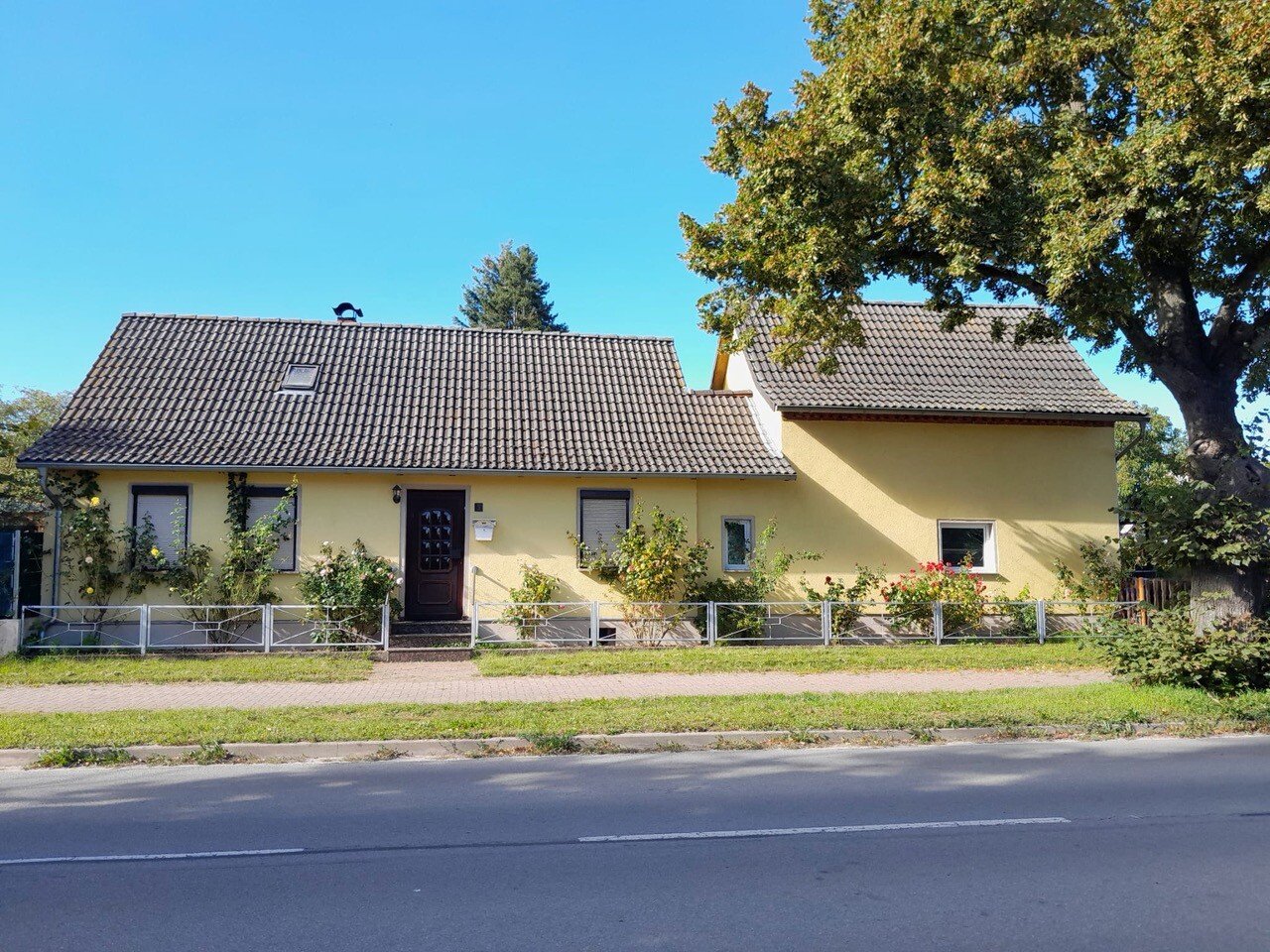 Wohnen wie im Eigentum: Einfamilienhaus mit Hof und Garten in der schönen Hafenstadt Tangermünde!