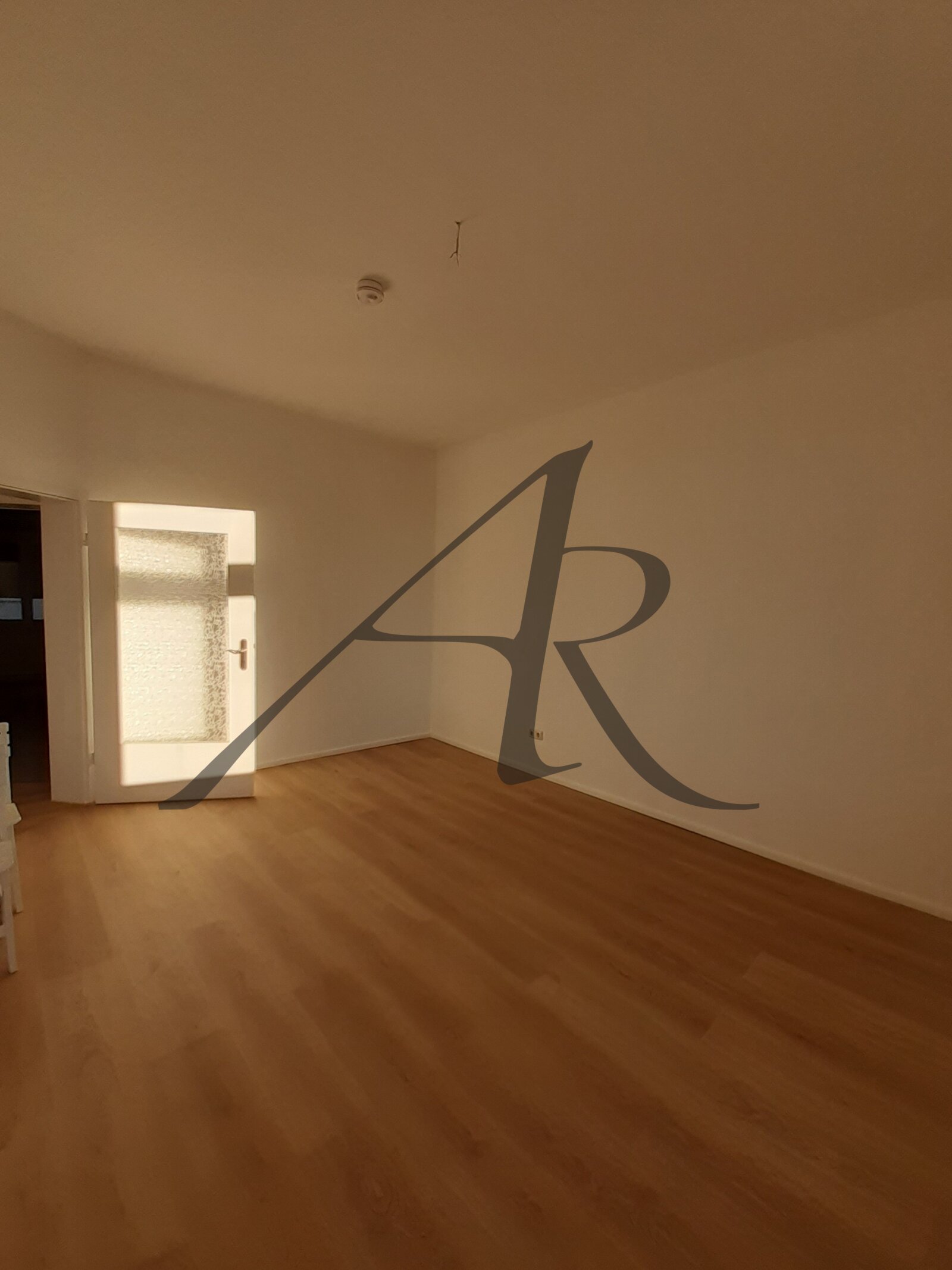 neuwertige 3-Zimmer-Wohnung mit Balkon nahe Pulverturm