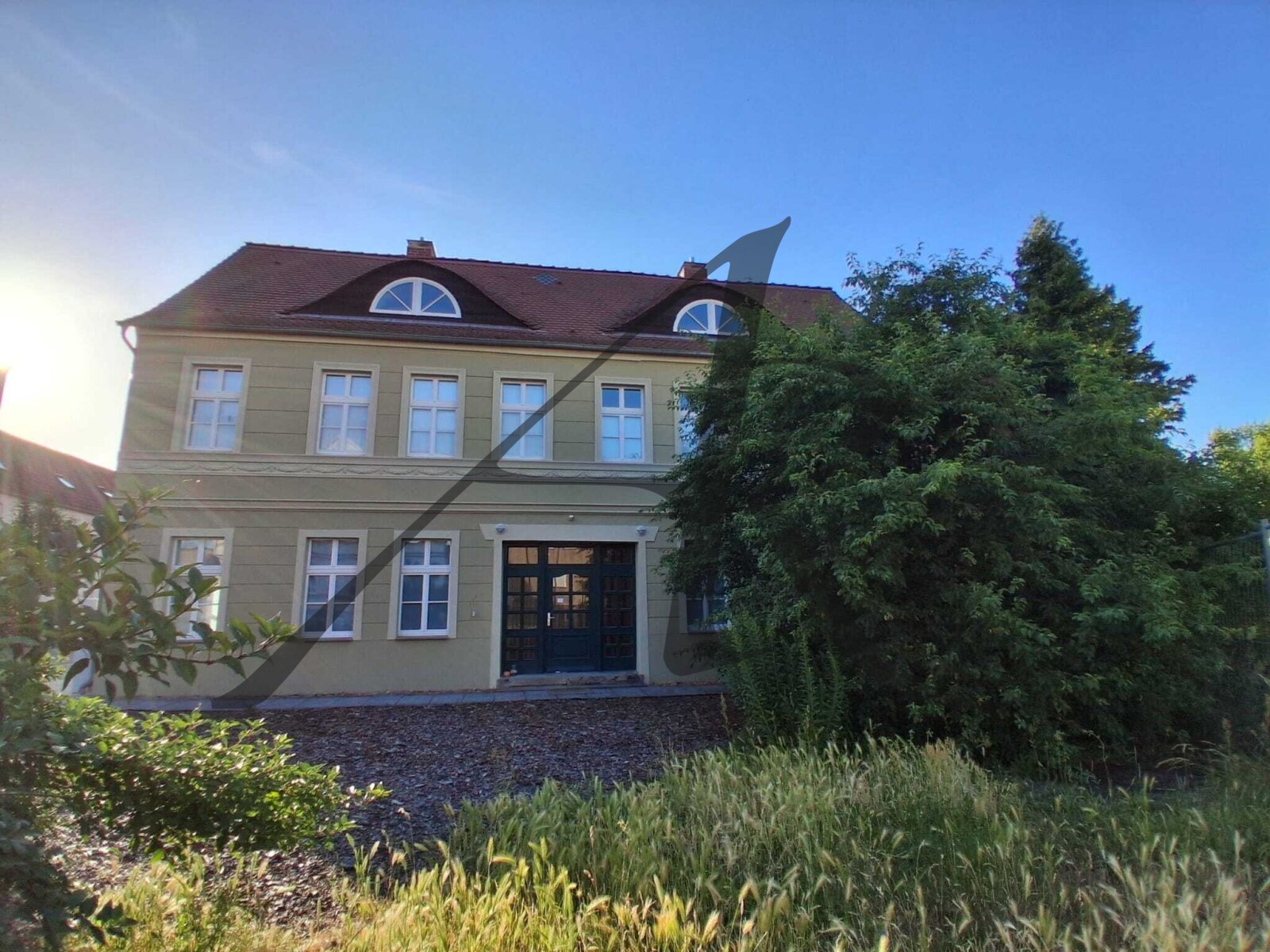 4-Zimmer-Wohnung mit Balkon in Bahnhofsnähe, Glasfaseranschluss vorhanden 