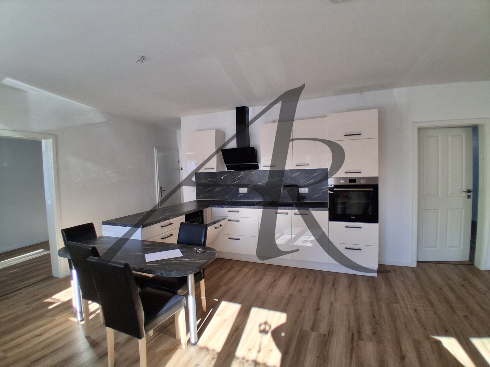 Altersgerechte Wohnung, Neubau, Innenstadt mit Terrasse und allem Pi-Pa-Po