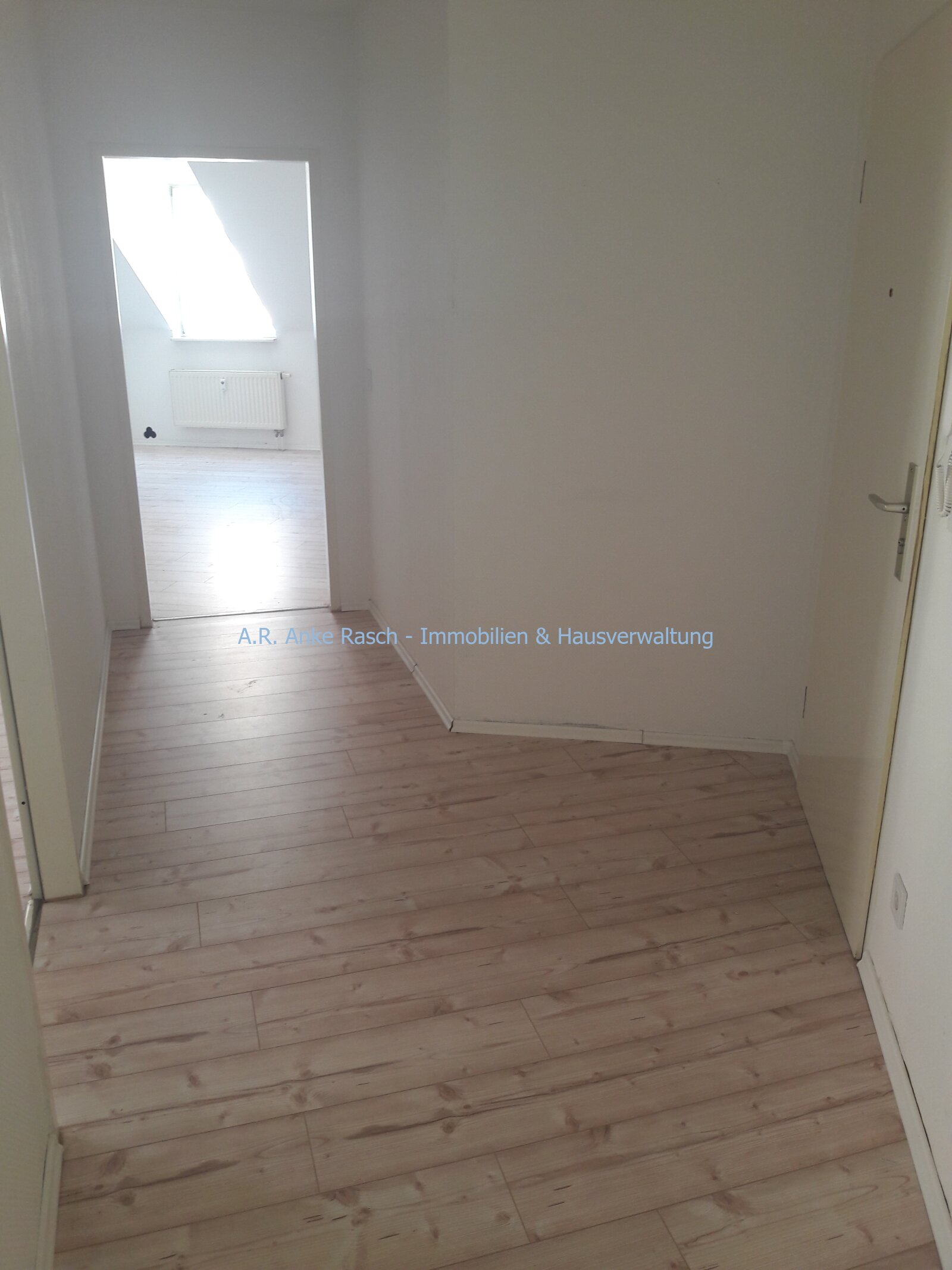 schicke 3-Zimmer-Wohnung zwischen Bahnhof und Innenstadt