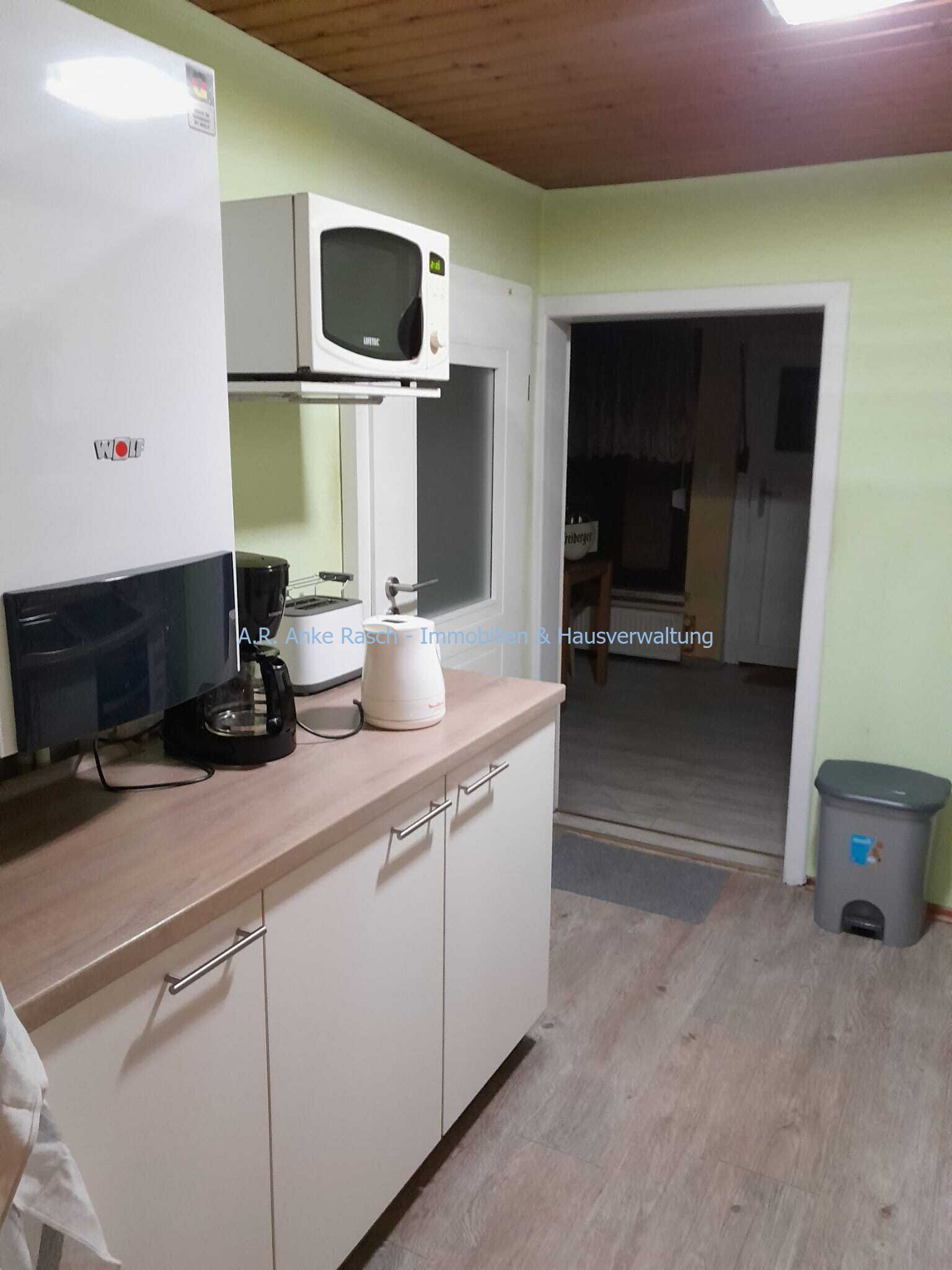 Monteurwohnung oder Ferienwohnung in der idyllischen Hafenstadt Tangermünde, Auffahrt vorhanden