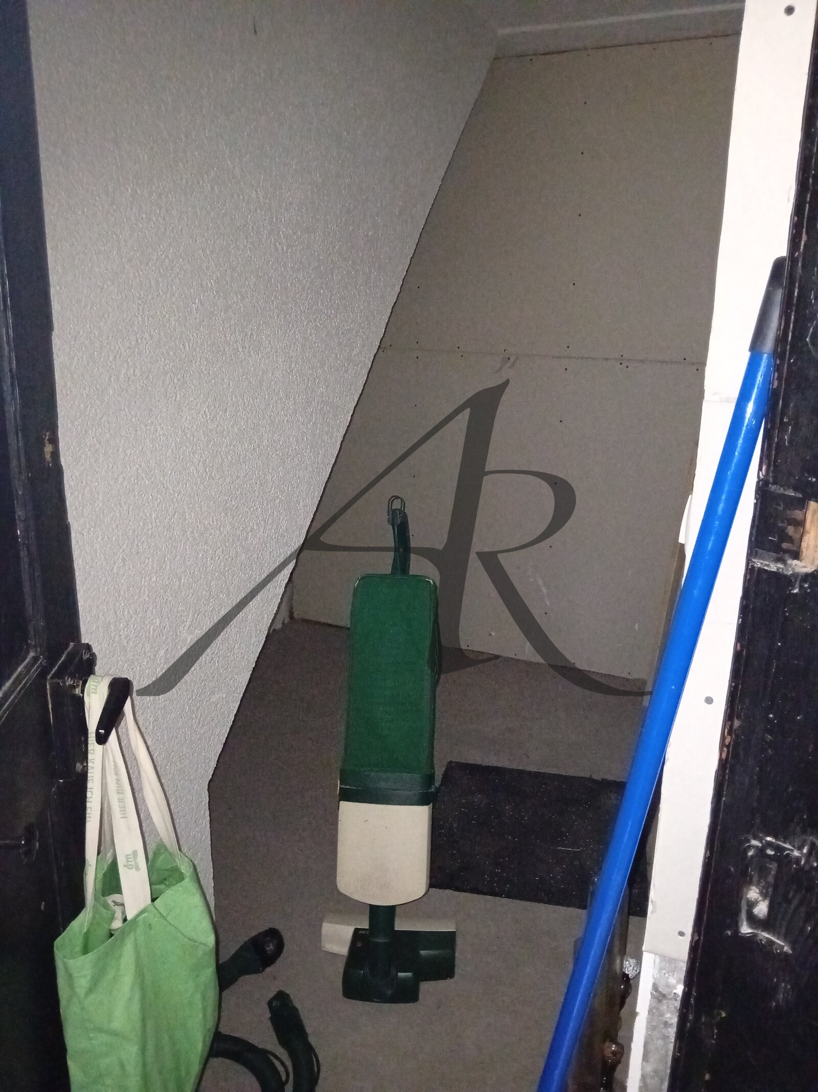 Abstellraum innerhalb der Wohnung Abstellraum innerhalb der Wohnung
