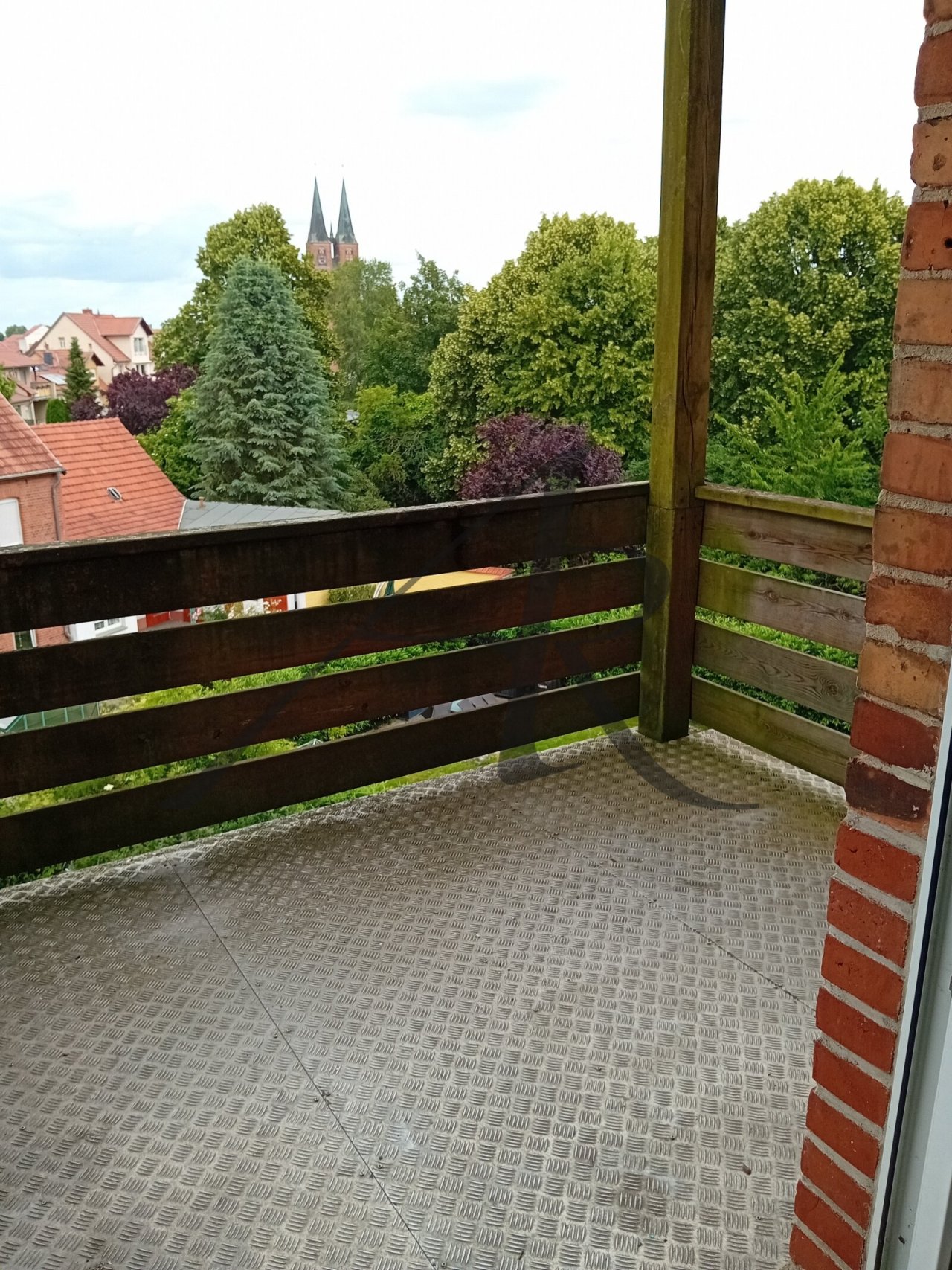 Balkon mit Blick ins Grüne Balkon mit Blick ins Grüne