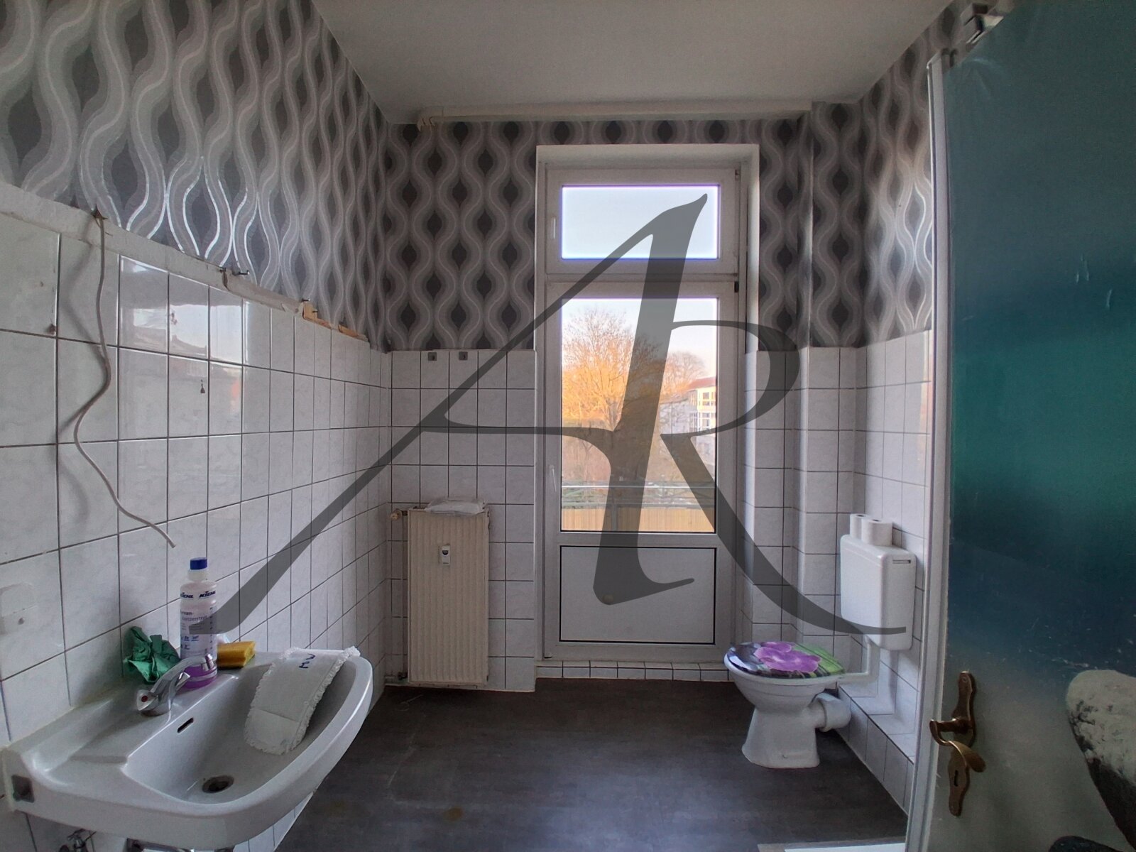 Ruhig gelegene 3-Zimmer-Wohnung in Bahnhofs- und Stadtnähe mit Balkon 