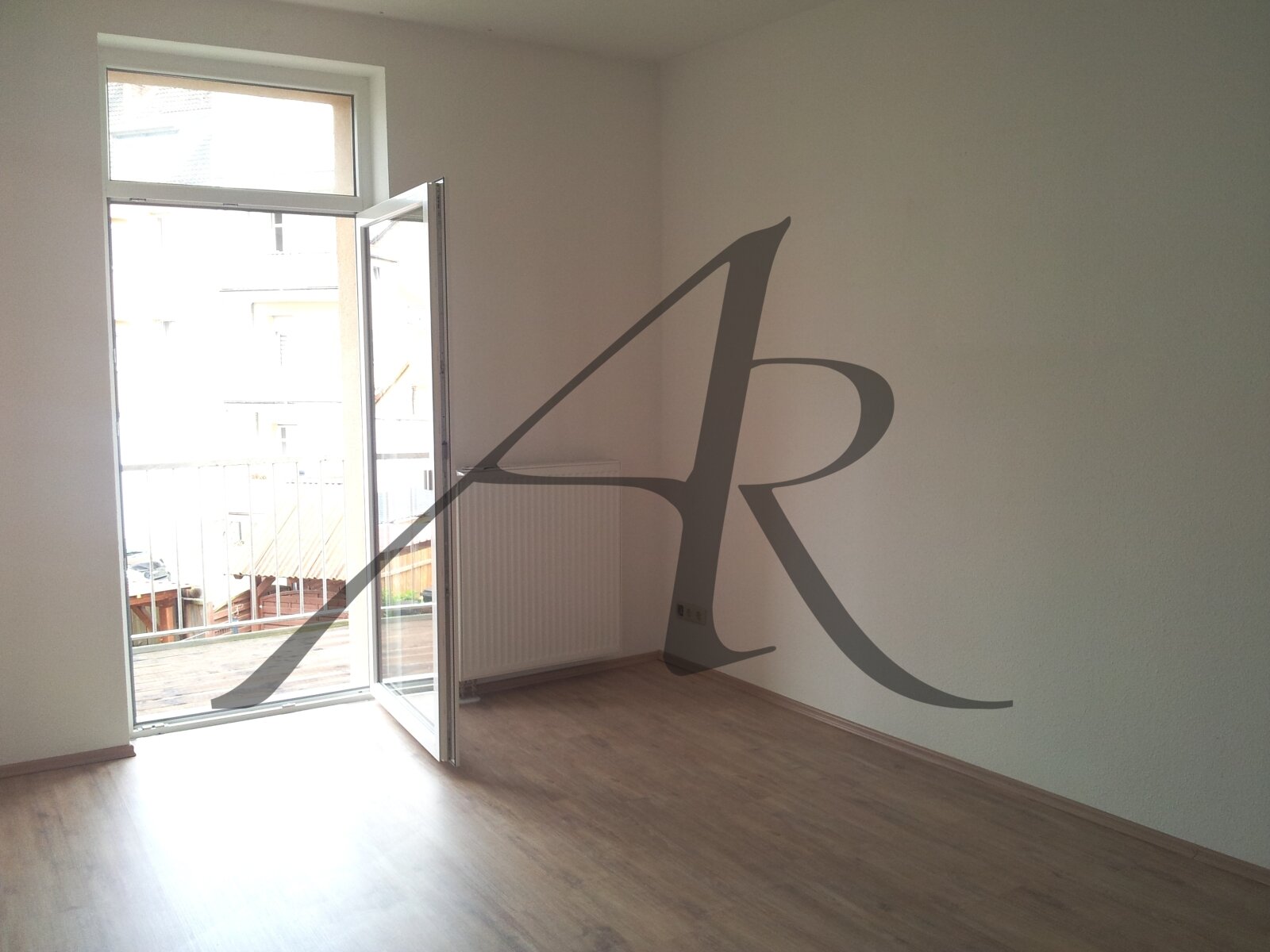 Wohnzimmer mit Balkon Wohnzimmer mit Balkon