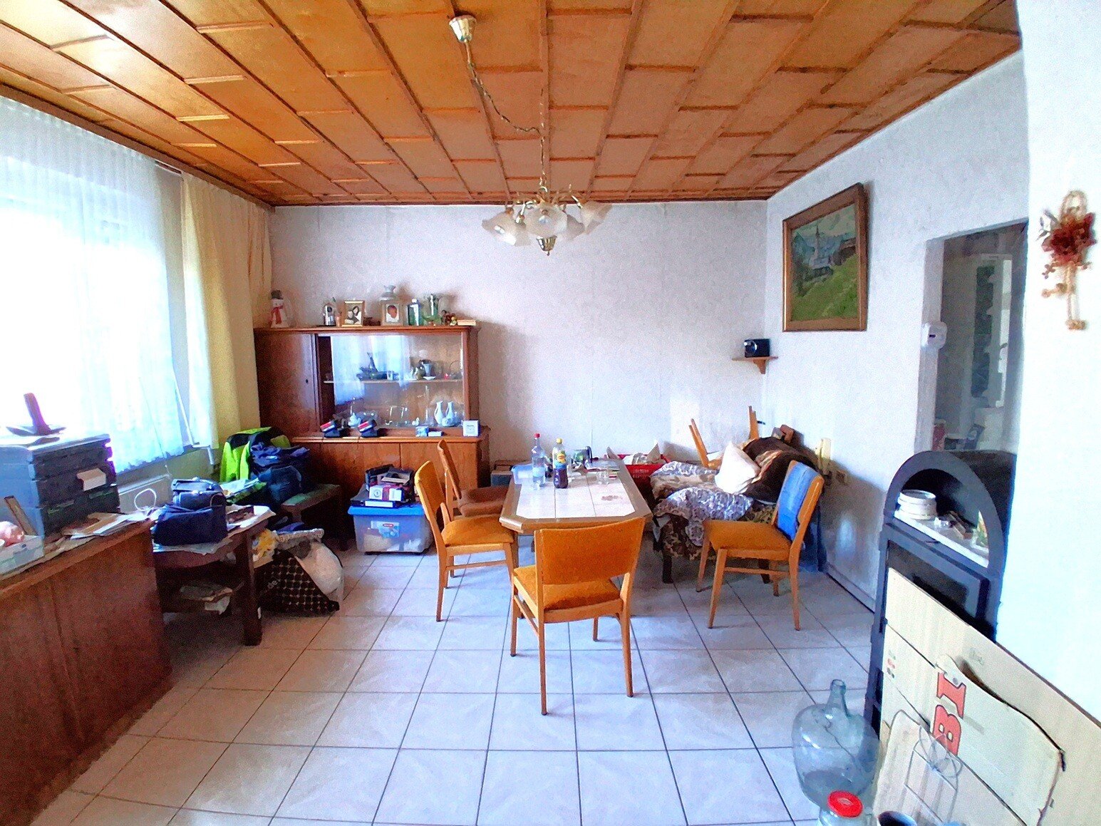 Wohnzimmer mit Kamin
