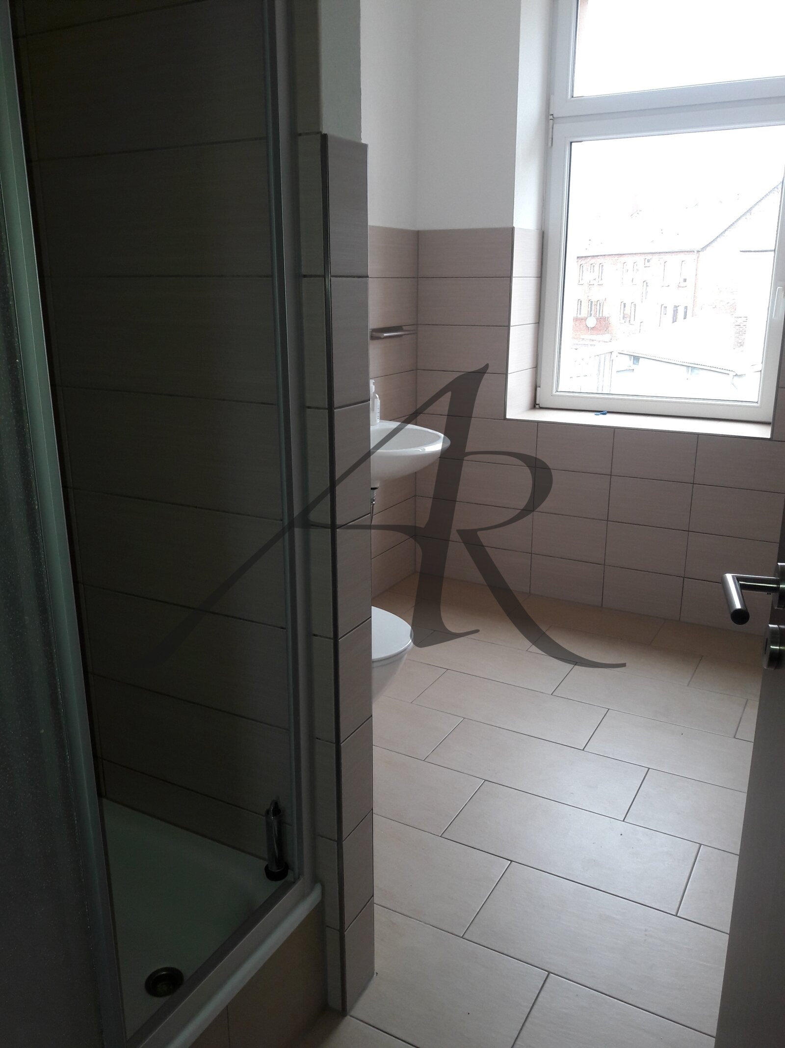 Tageslichtbad mit Dusche