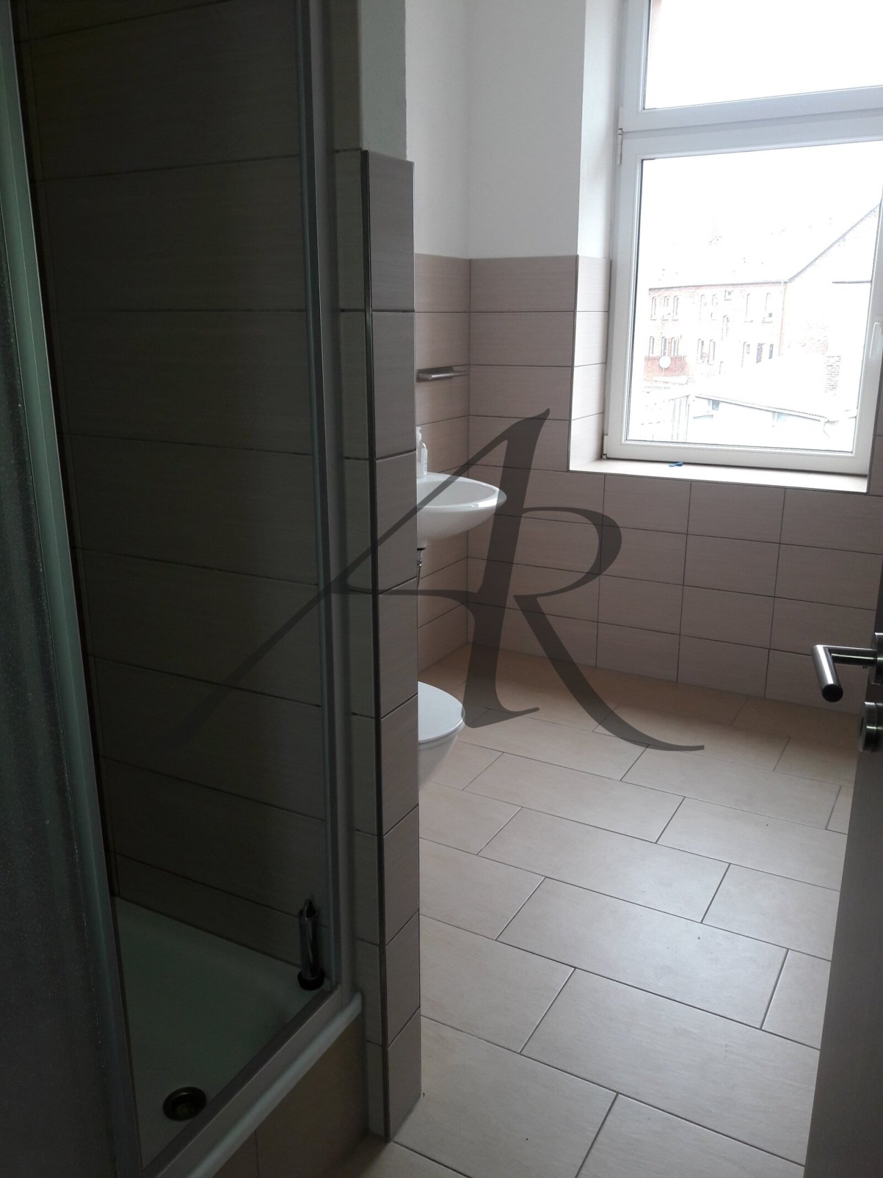 Tageslichtbad mit Dusche