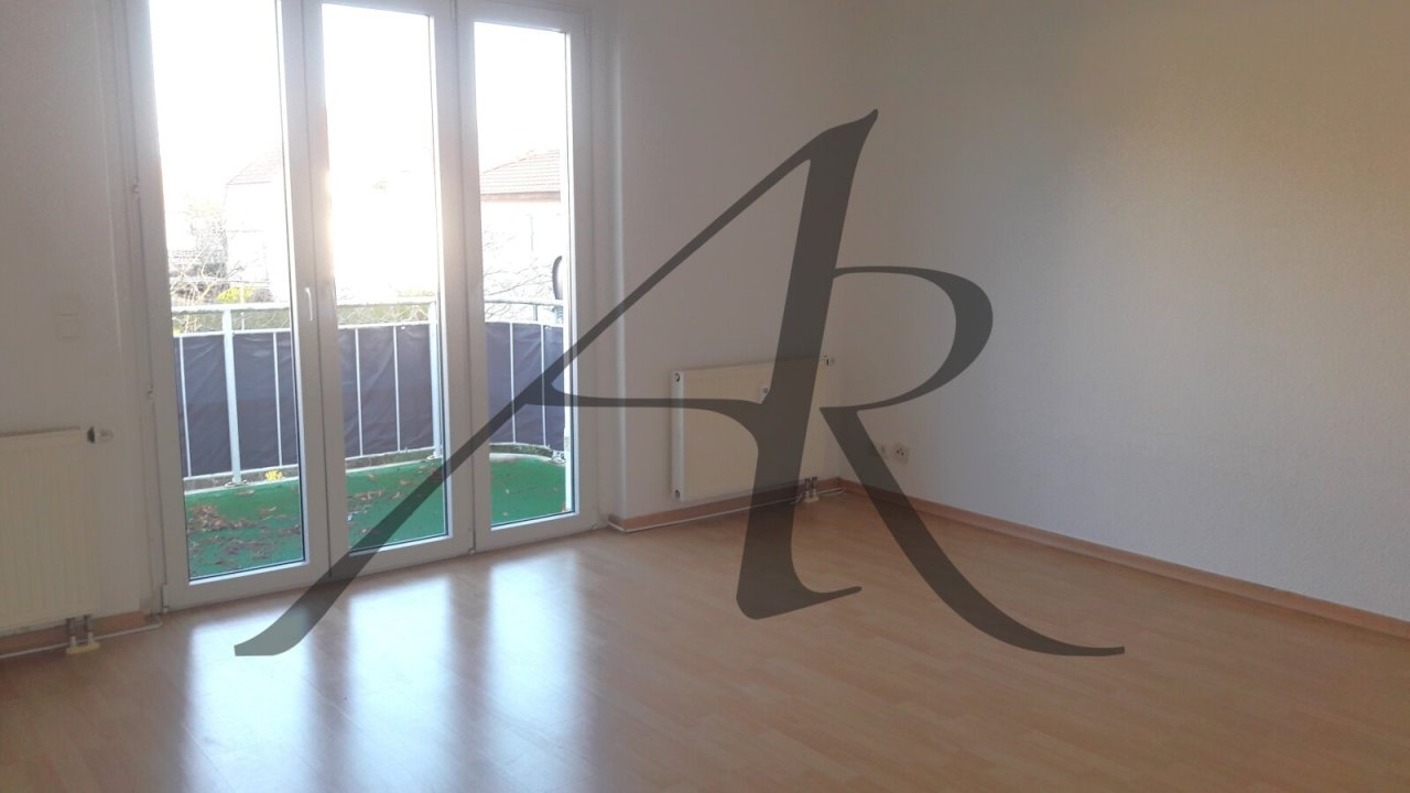 Wohnzimmer mit Balkon Wohnzimmer mit Balkon