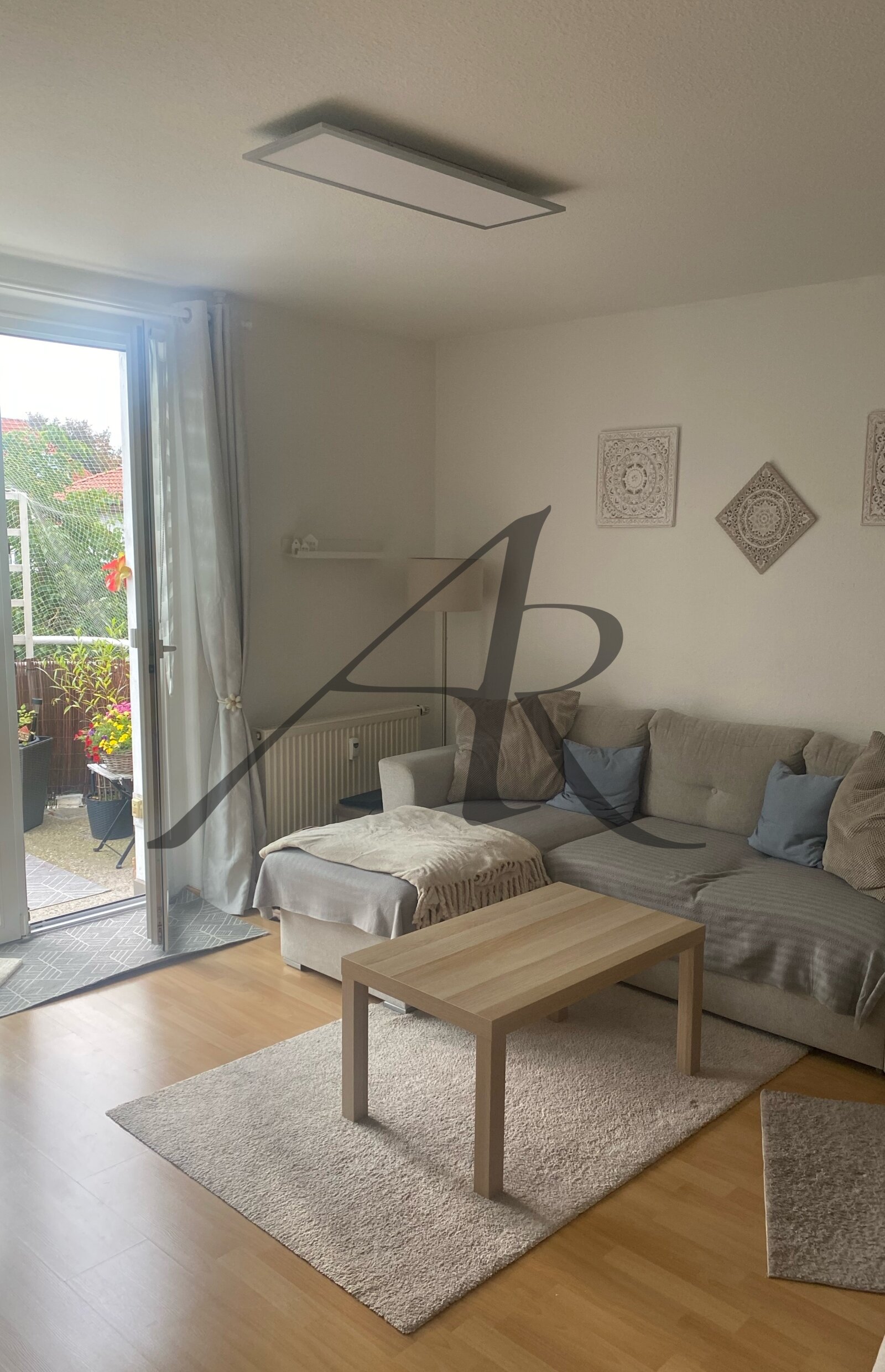 Wohnzimmer mit Balkon Wohnzimmer mit Balkon