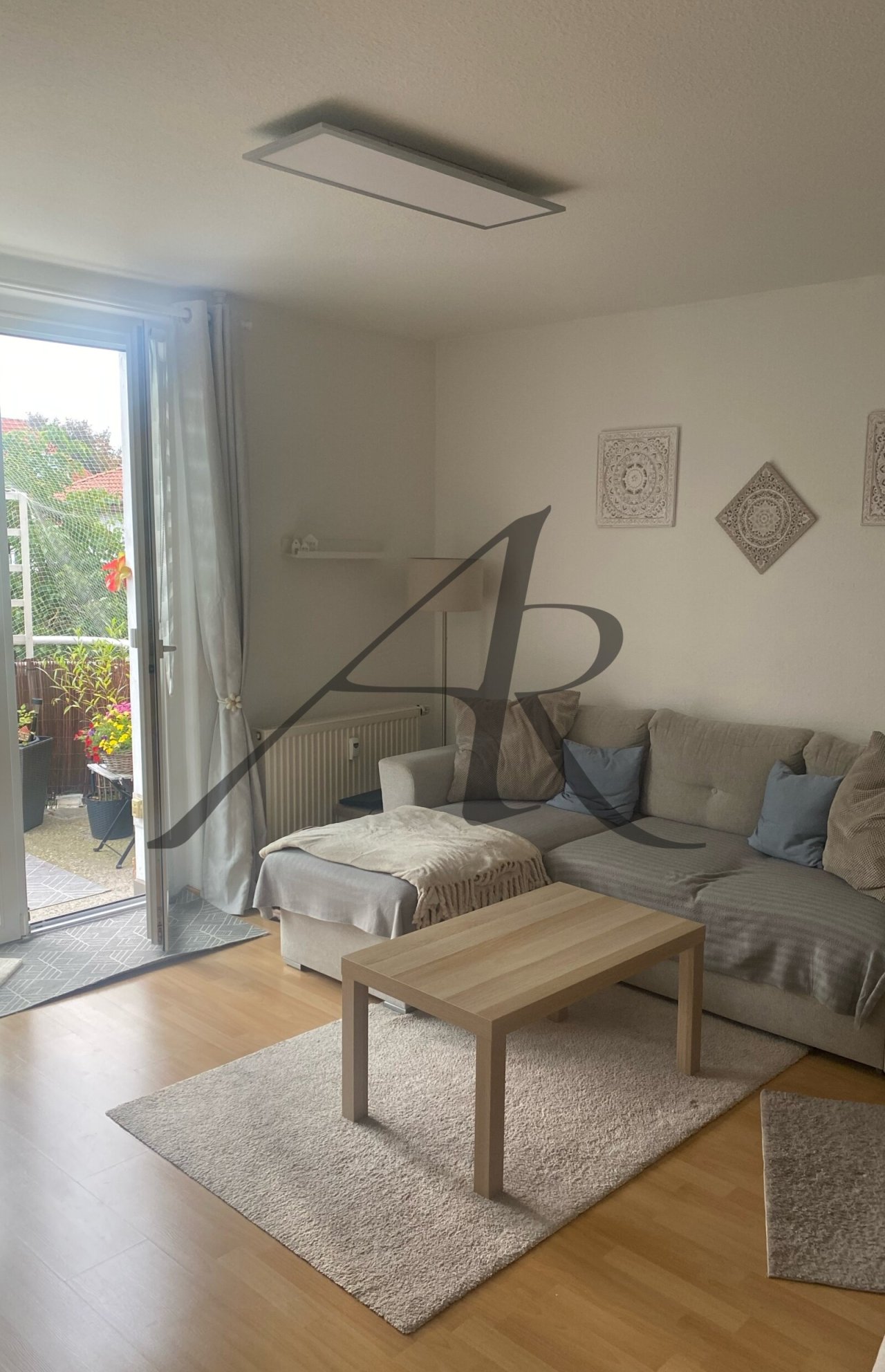 Wohnzimmer mit Balkon Wohnzimmer mit Balkon