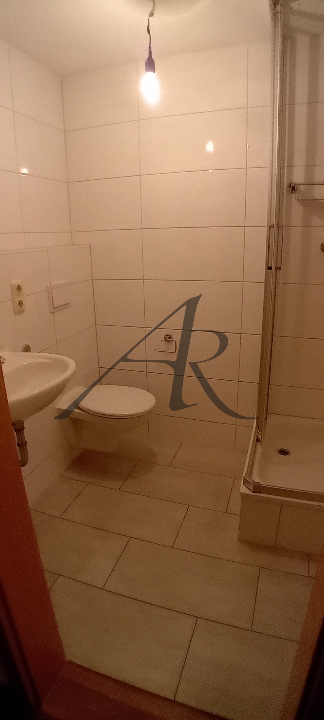 Bad mit Dusche Bad mit Dusche