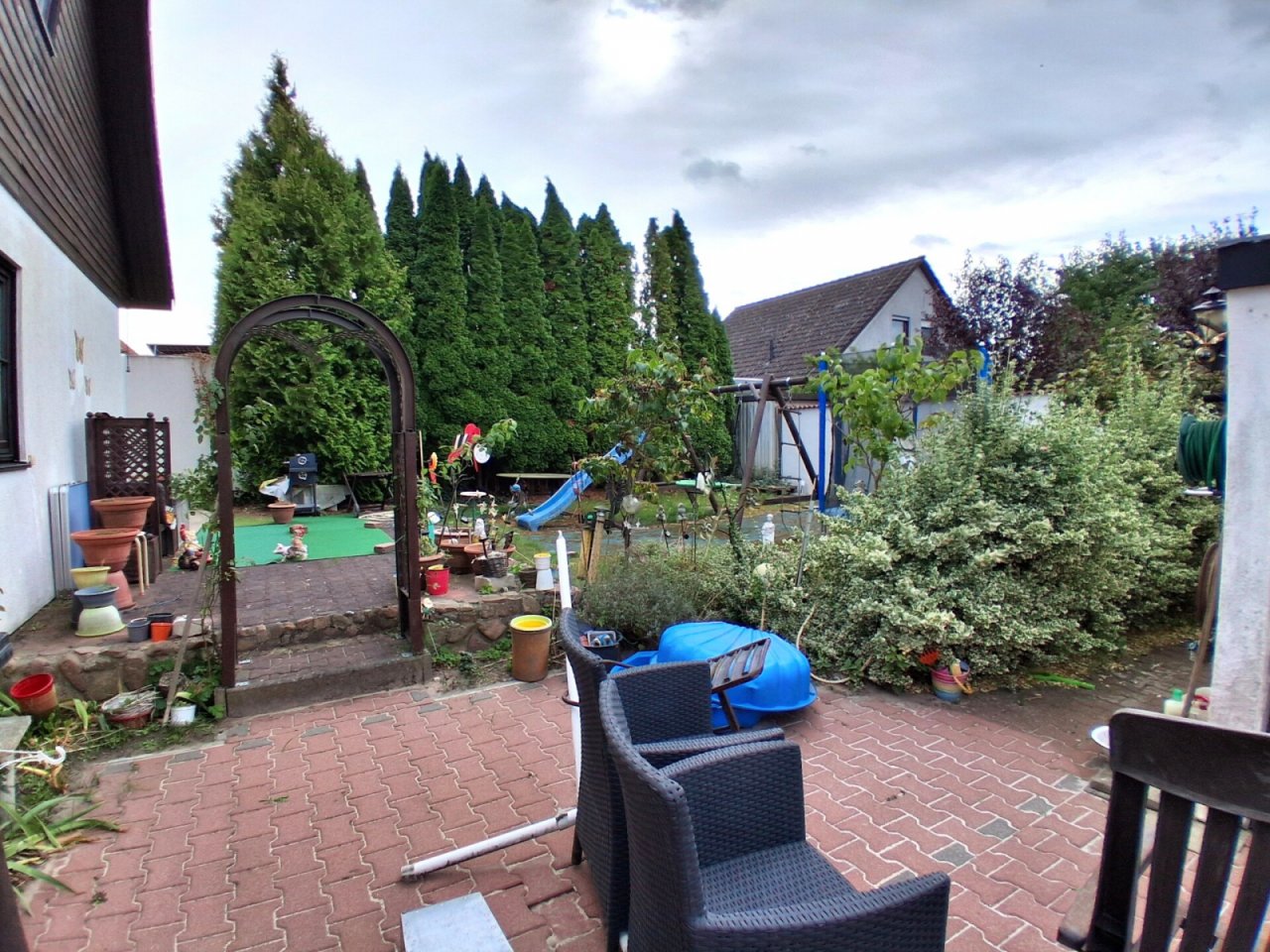 Terrasse u. Garten
