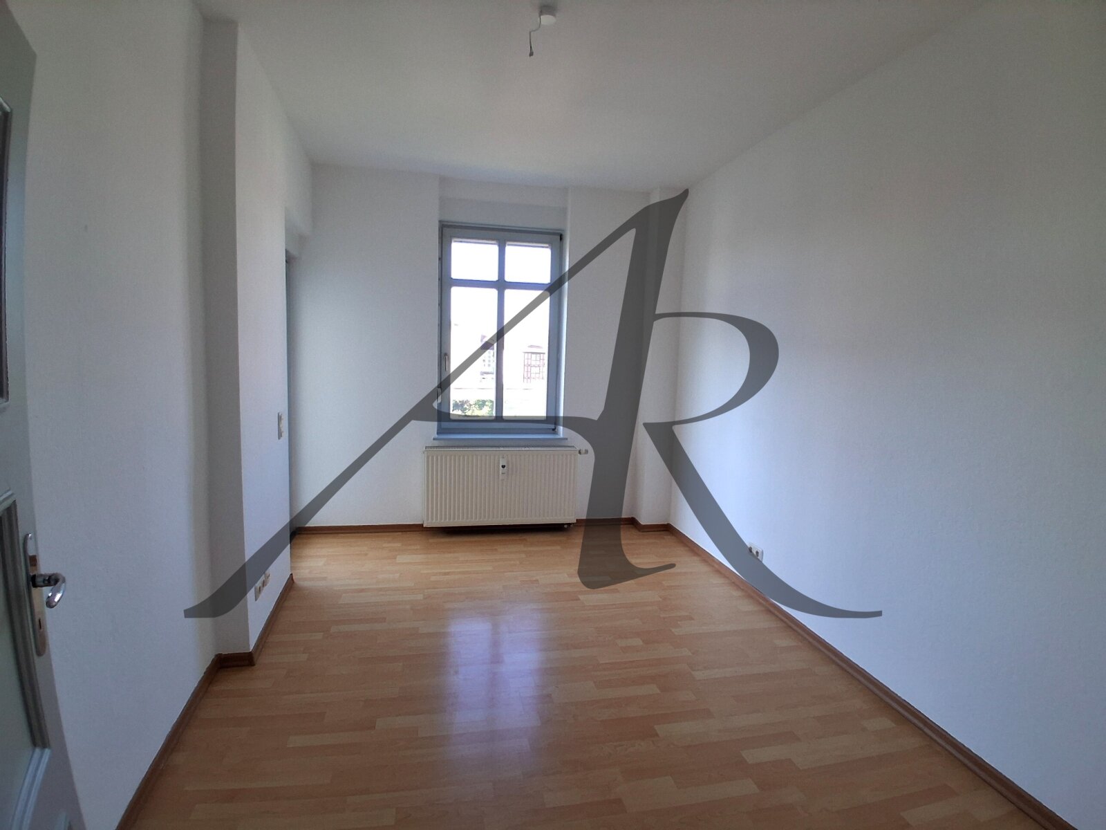 Zimmer mit Balkon