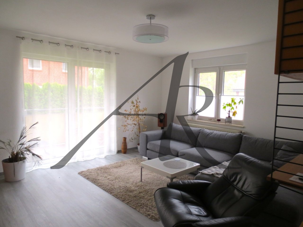 Wohnzimmer mit Balkon Wohnzimmer mit Balkon