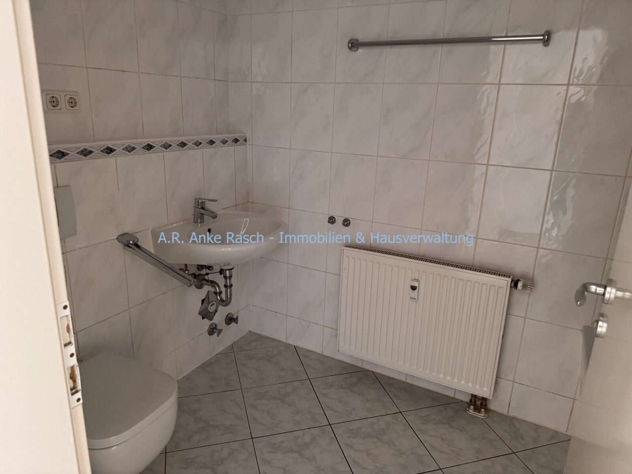 Bad mit Wanne Bad mit Wanne