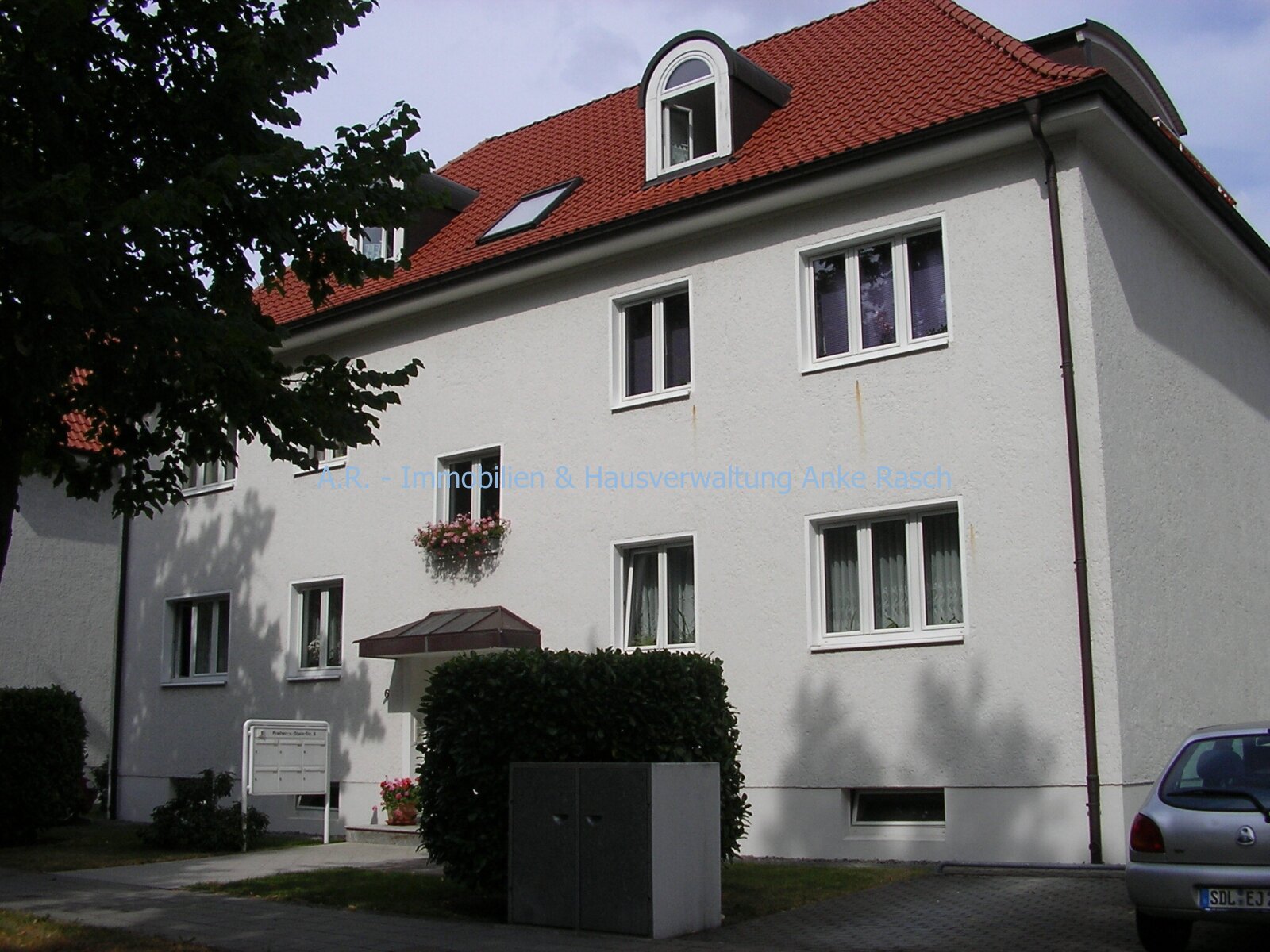 Straßenansicht Straßenansicht